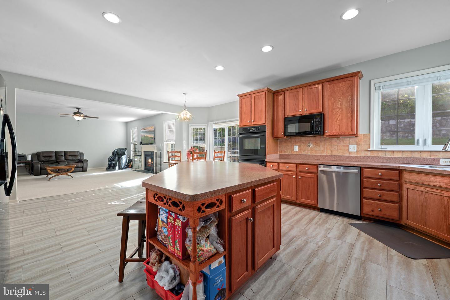 3671 EXPEDITION DR, TRIANGLE, Virginia 22172, 5 Bedrooms Bedrooms, ,4 BathroomsBathrooms,Residential,For sale,3671 EXPEDITION DR,VAPW2105104 MLS # VAPW2105104 3671 EXPEDITION DR, TRIANGLE, Virginia 22172, 5 Bedrooms Bedrooms, ,4 BathroomsBathrooms,Residential,For sale,3671 EXPEDITION DR,VAPW2105104 MLS # VAPW2105104
