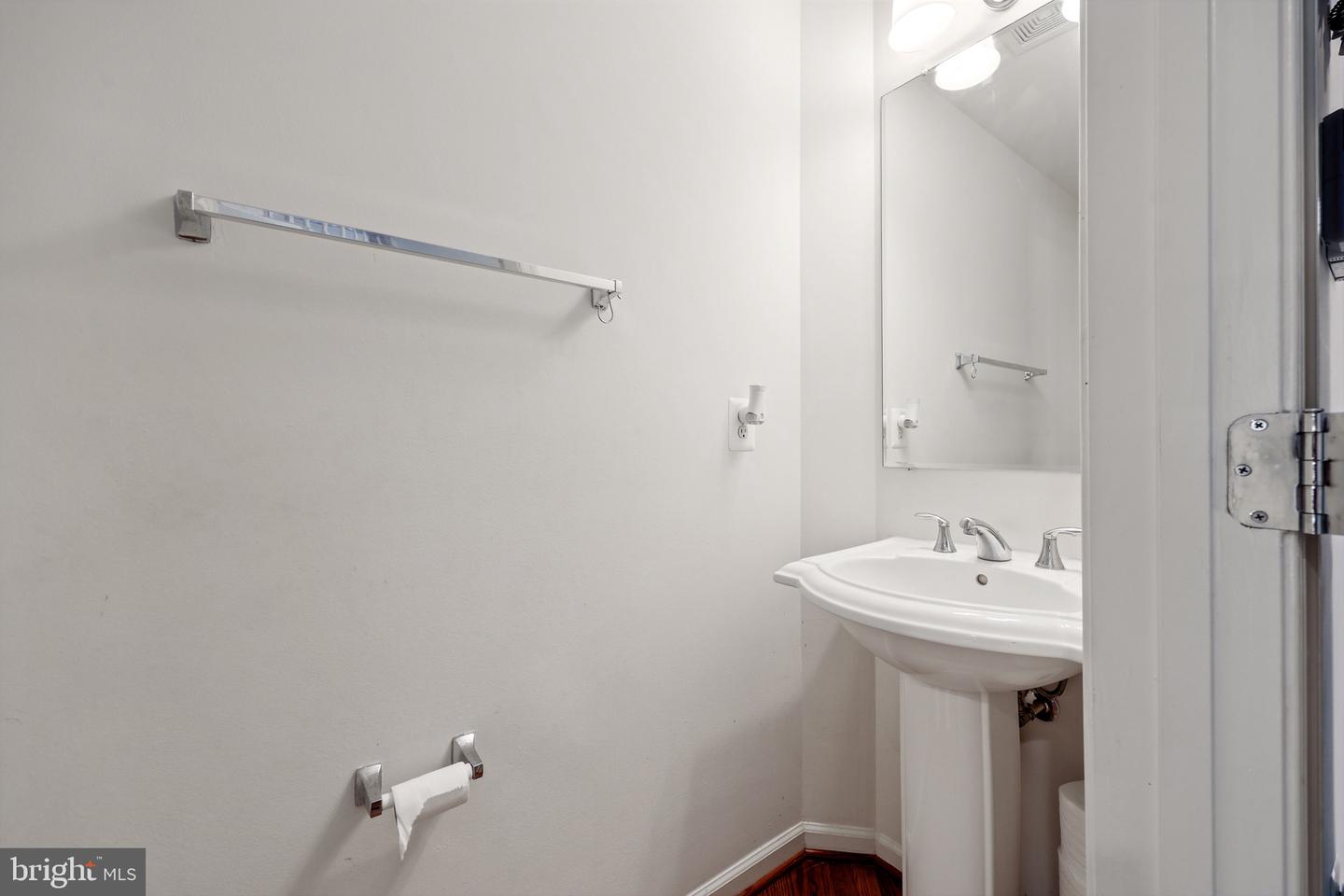 3671 EXPEDITION DR, TRIANGLE, Virginia 22172, 5 Bedrooms Bedrooms, ,4 BathroomsBathrooms,Residential,For sale,3671 EXPEDITION DR,VAPW2105104 MLS # VAPW2105104 3671 EXPEDITION DR, TRIANGLE, Virginia 22172, 5 Bedrooms Bedrooms, ,4 BathroomsBathrooms,Residential,For sale,3671 EXPEDITION DR,VAPW2105104 MLS # VAPW2105104