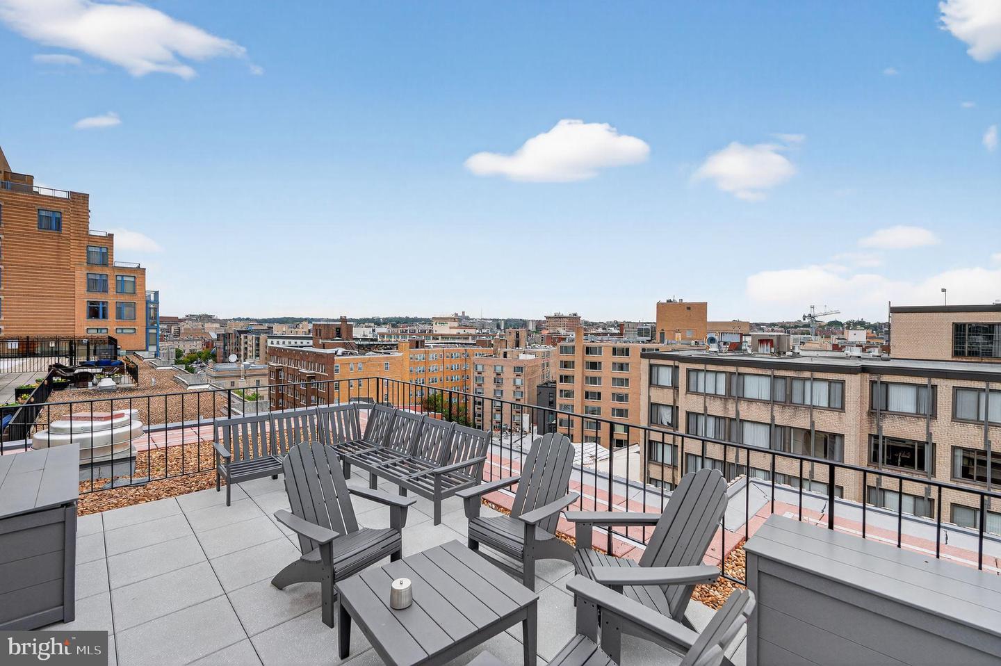 1420 N N ST NW #1013, WASHINGTON, District Of Columbia 20005, 1 Room Rooms,1 BathroomBathrooms,Residential,For sale,1420 N N ST NW #1013,DCDC2225390 MLS # DCDC2225390