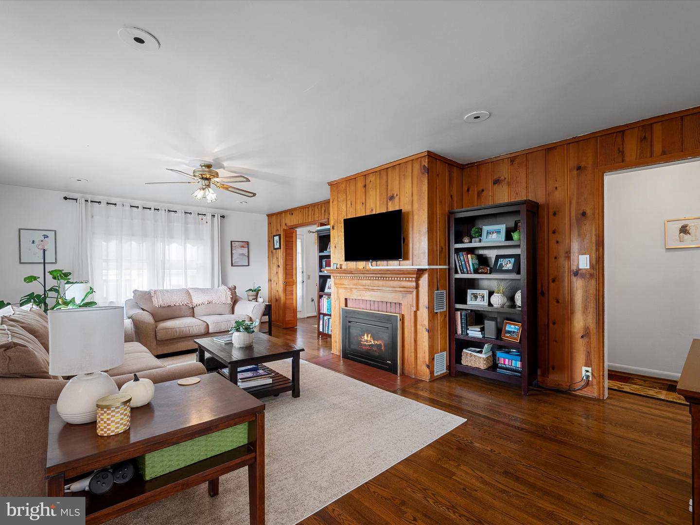 2137 RELIANCE RD, MIDDLETOWN, Virginia 22645, 3 Bedrooms Bedrooms, 7 Rooms Rooms,1 BathroomBathrooms,Residential,For sale,2137 RELIANCE RD,VAWR2012480 MLS # VAWR2012480