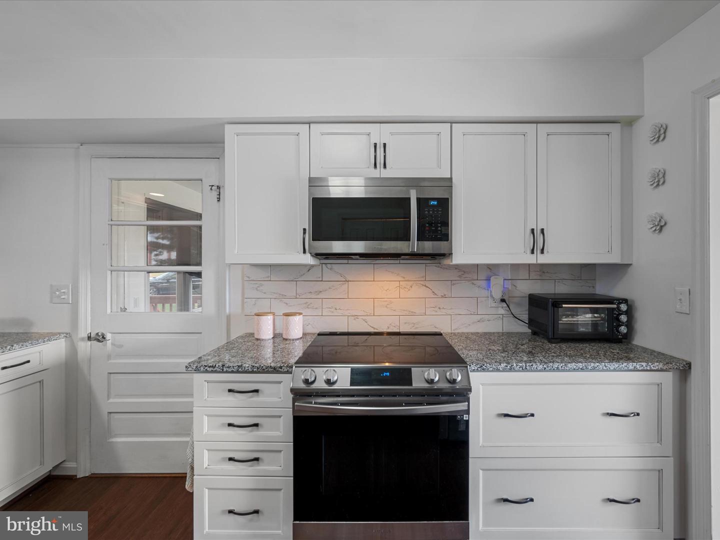2137 RELIANCE RD, MIDDLETOWN, Virginia 22645, 3 Bedrooms Bedrooms, 7 Rooms Rooms,1 BathroomBathrooms,Residential,For sale,2137 RELIANCE RD,VAWR2012480 MLS # VAWR2012480