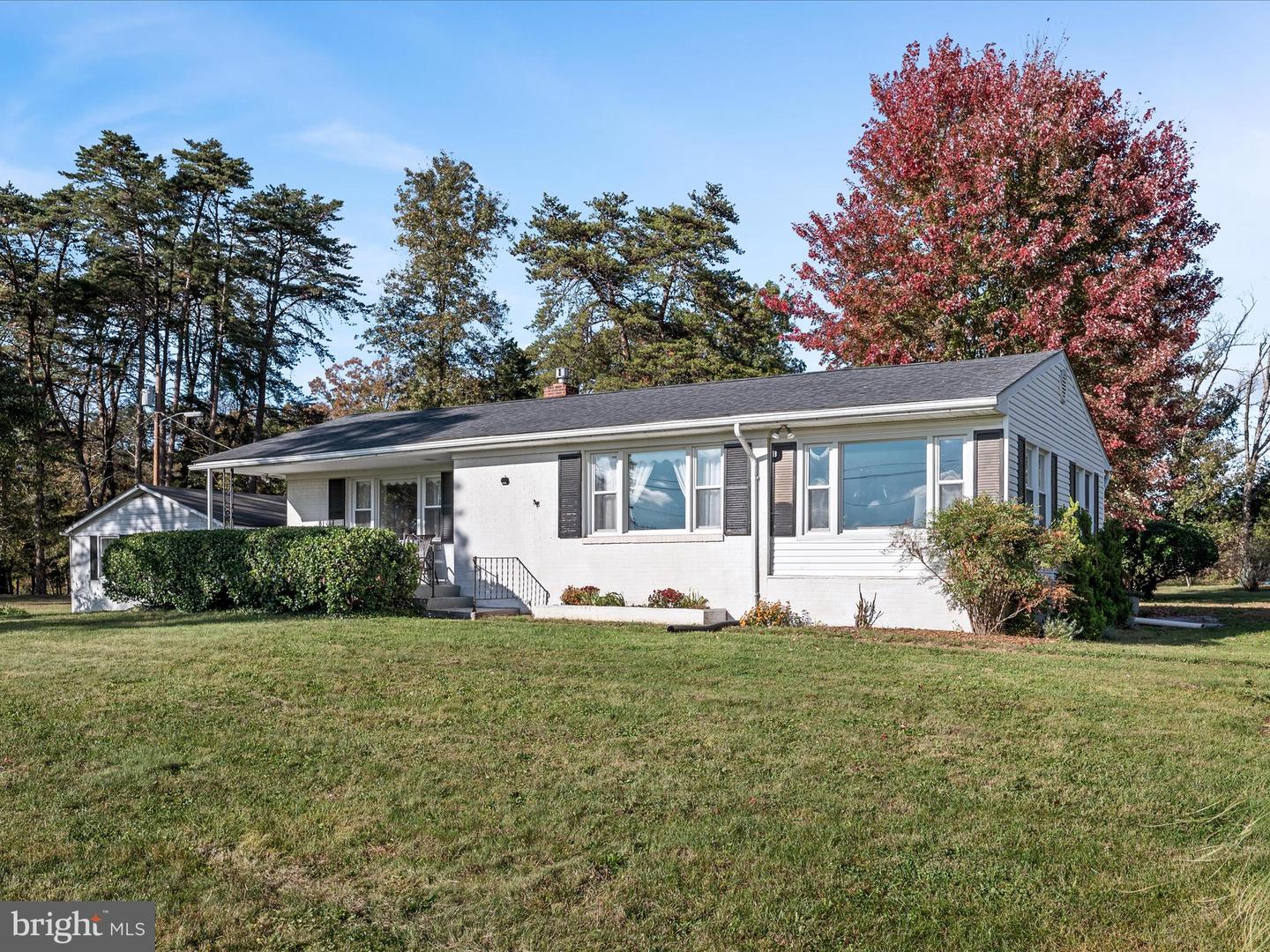 2137 RELIANCE RD, MIDDLETOWN, Virginia 22645, 3 Bedrooms Bedrooms, 7 Rooms Rooms,1 BathroomBathrooms,Residential,For sale,2137 RELIANCE RD,VAWR2012480 MLS # VAWR2012480