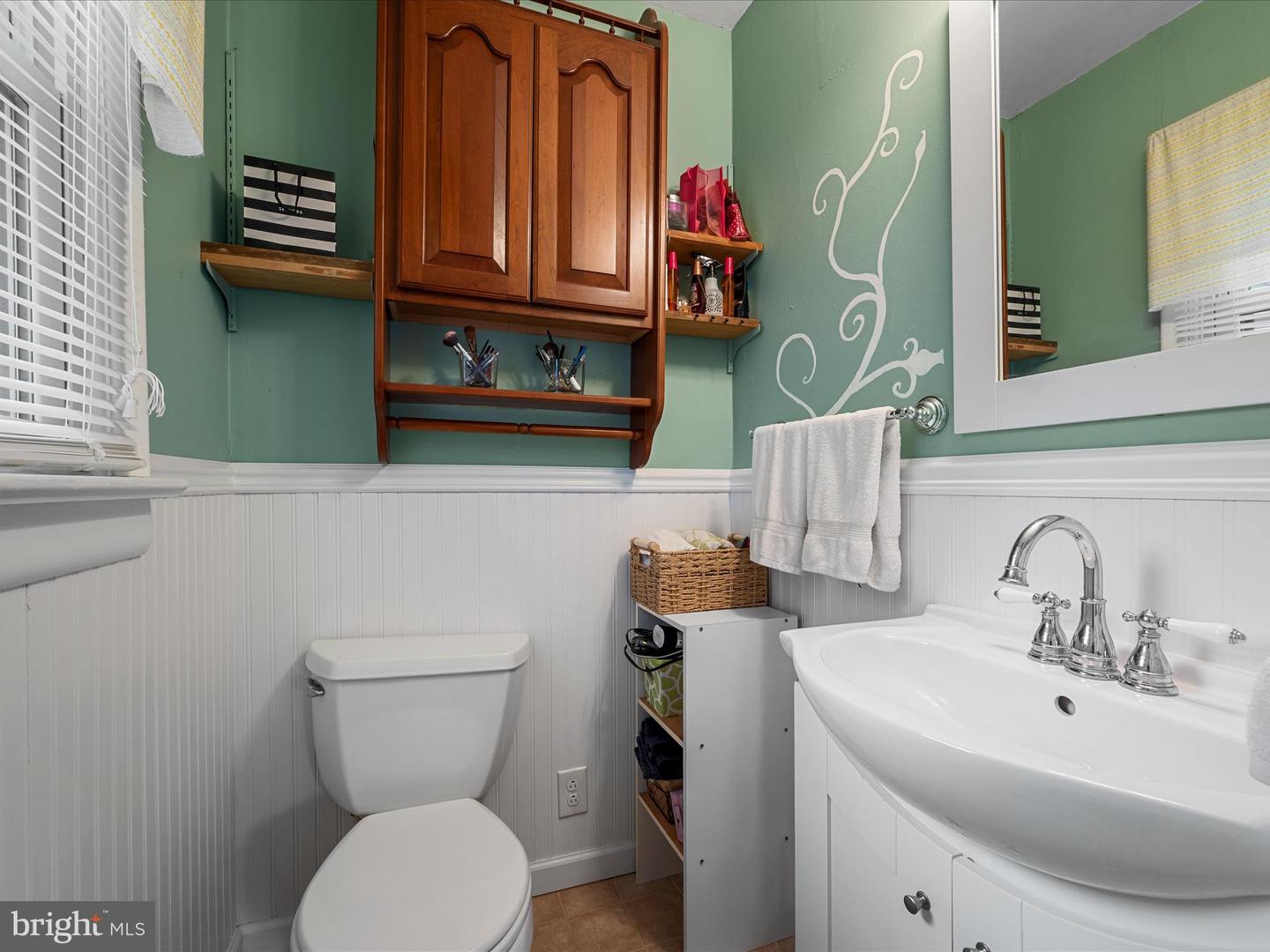 2137 RELIANCE RD, MIDDLETOWN, Virginia 22645, 3 Bedrooms Bedrooms, 7 Rooms Rooms,1 BathroomBathrooms,Residential,For sale,2137 RELIANCE RD,VAWR2012480 MLS # VAWR2012480