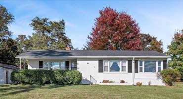 2137 RELIANCE RD, MIDDLETOWN, Virginia 22645, 3 Bedrooms Bedrooms, 7 Rooms Rooms,1 BathroomBathrooms,Residential,For sale,2137 RELIANCE RD,VAWR2012480 MLS # VAWR2012480