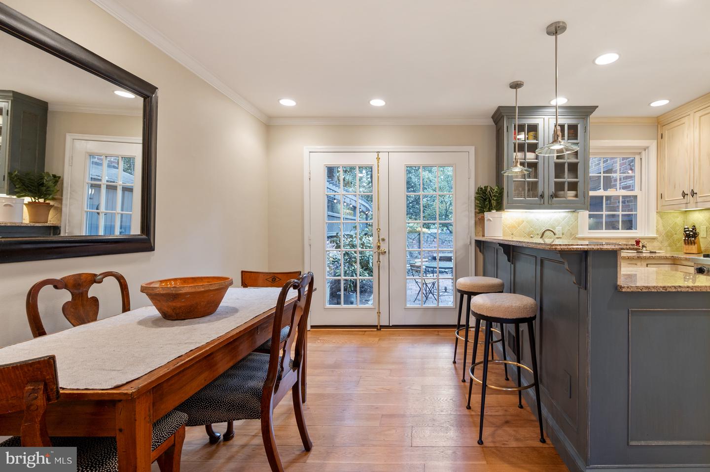 707 S ROYAL ST, ALEXANDRIA, Virginia 22314, 3 Bedrooms Bedrooms, ,2 BathroomsBathrooms,Residential,For sale,707 S ROYAL ST,VAAX2050456 MLS # VAAX2050456 707 S ROYAL ST, ALEXANDRIA, Virginia 22314, 3 Bedrooms Bedrooms, ,2 BathroomsBathrooms,Residential,For sale,707 S ROYAL ST,VAAX2050456 MLS # VAAX2050456