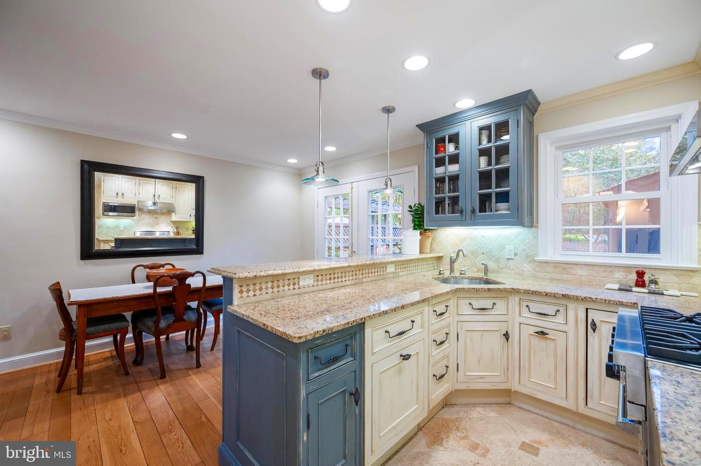 707 S ROYAL ST, ALEXANDRIA, Virginia 22314, 3 Bedrooms Bedrooms, ,2 BathroomsBathrooms,Residential,For sale,707 S ROYAL ST,VAAX2050456 MLS # VAAX2050456 707 S ROYAL ST, ALEXANDRIA, Virginia 22314, 3 Bedrooms Bedrooms, ,2 BathroomsBathrooms,Residential,For sale,707 S ROYAL ST,VAAX2050456 MLS # VAAX2050456