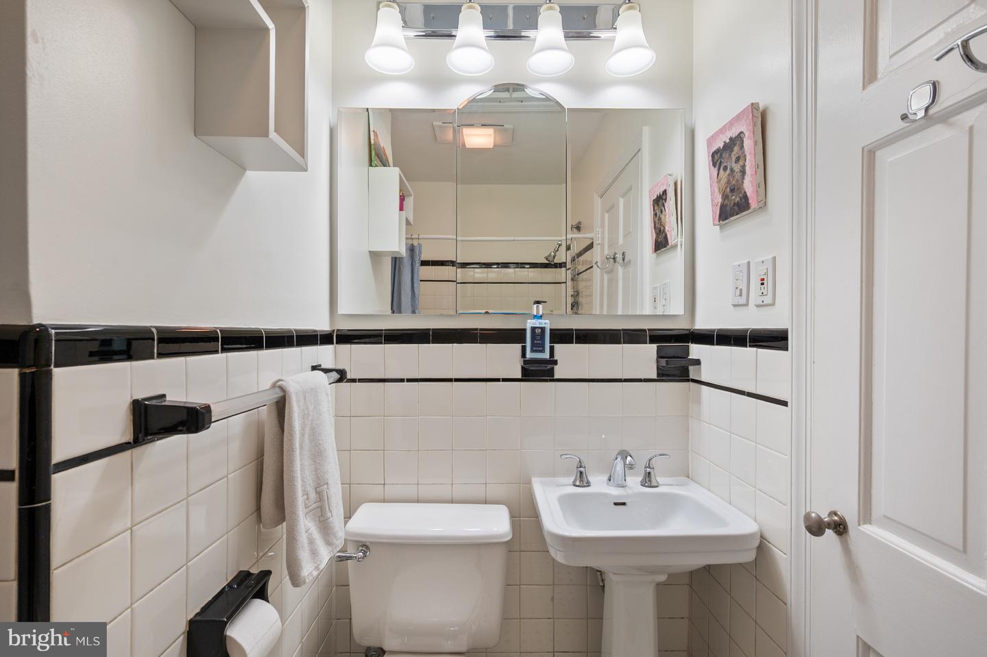 707 S ROYAL ST, ALEXANDRIA, Virginia 22314, 3 Bedrooms Bedrooms, ,2 BathroomsBathrooms,Residential,For sale,707 S ROYAL ST,VAAX2050456 MLS # VAAX2050456 707 S ROYAL ST, ALEXANDRIA, Virginia 22314, 3 Bedrooms Bedrooms, ,2 BathroomsBathrooms,Residential,For sale,707 S ROYAL ST,VAAX2050456 MLS # VAAX2050456