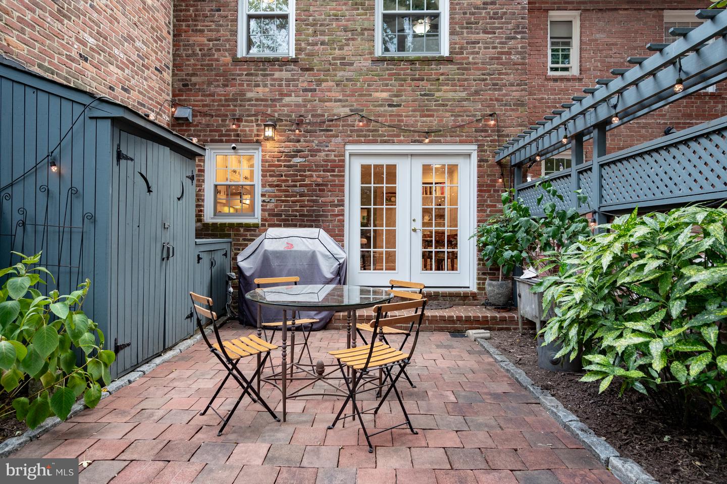 707 S ROYAL ST, ALEXANDRIA, Virginia 22314, 3 Bedrooms Bedrooms, ,2 BathroomsBathrooms,Residential,For sale,707 S ROYAL ST,VAAX2050456 MLS # VAAX2050456 707 S ROYAL ST, ALEXANDRIA, Virginia 22314, 3 Bedrooms Bedrooms, ,2 BathroomsBathrooms,Residential,For sale,707 S ROYAL ST,VAAX2050456 MLS # VAAX2050456