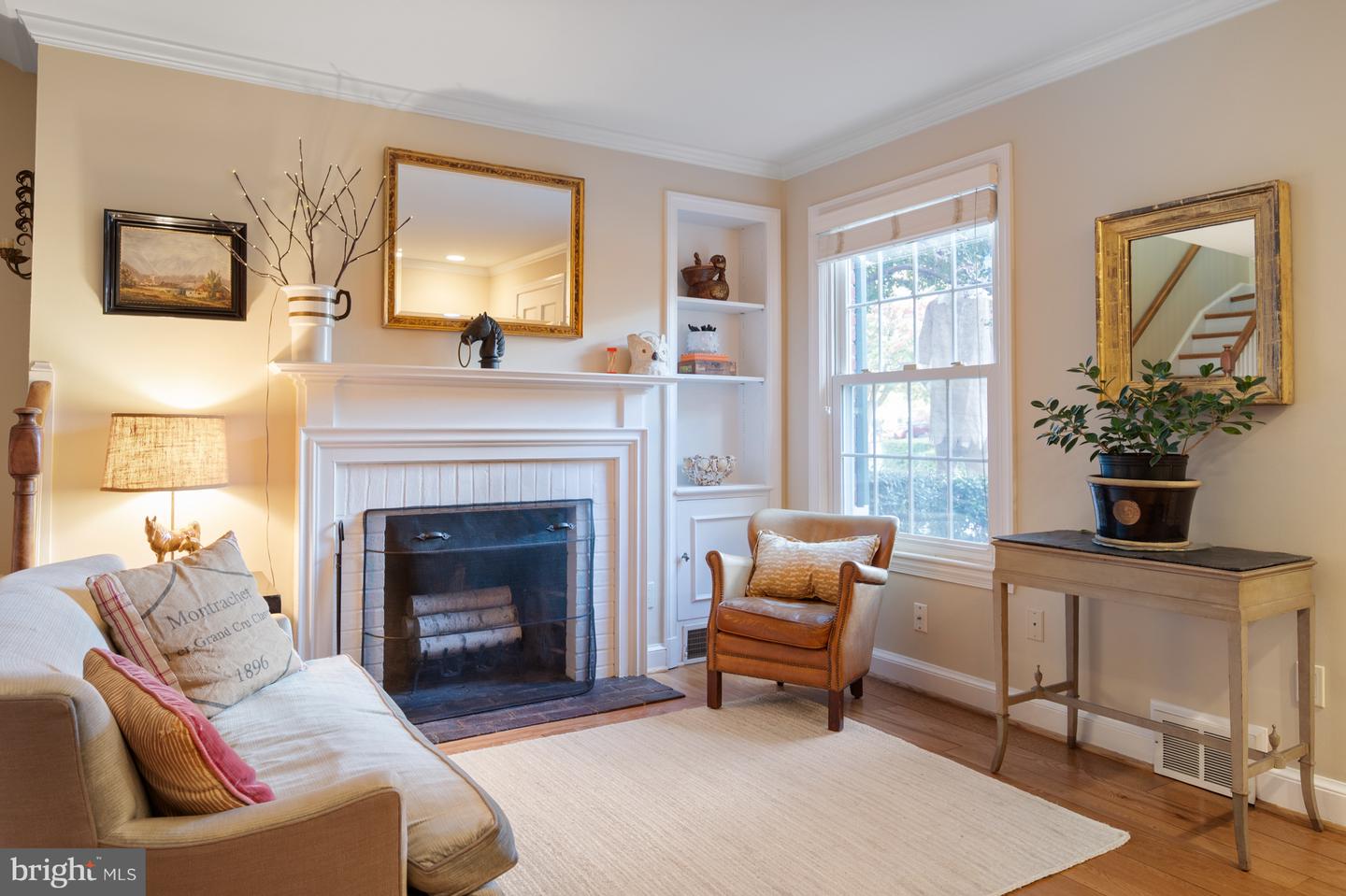 707 S ROYAL ST, ALEXANDRIA, Virginia 22314, 3 Bedrooms Bedrooms, ,2 BathroomsBathrooms,Residential,For sale,707 S ROYAL ST,VAAX2050456 MLS # VAAX2050456 707 S ROYAL ST, ALEXANDRIA, Virginia 22314, 3 Bedrooms Bedrooms, ,2 BathroomsBathrooms,Residential,For sale,707 S ROYAL ST,VAAX2050456 MLS # VAAX2050456