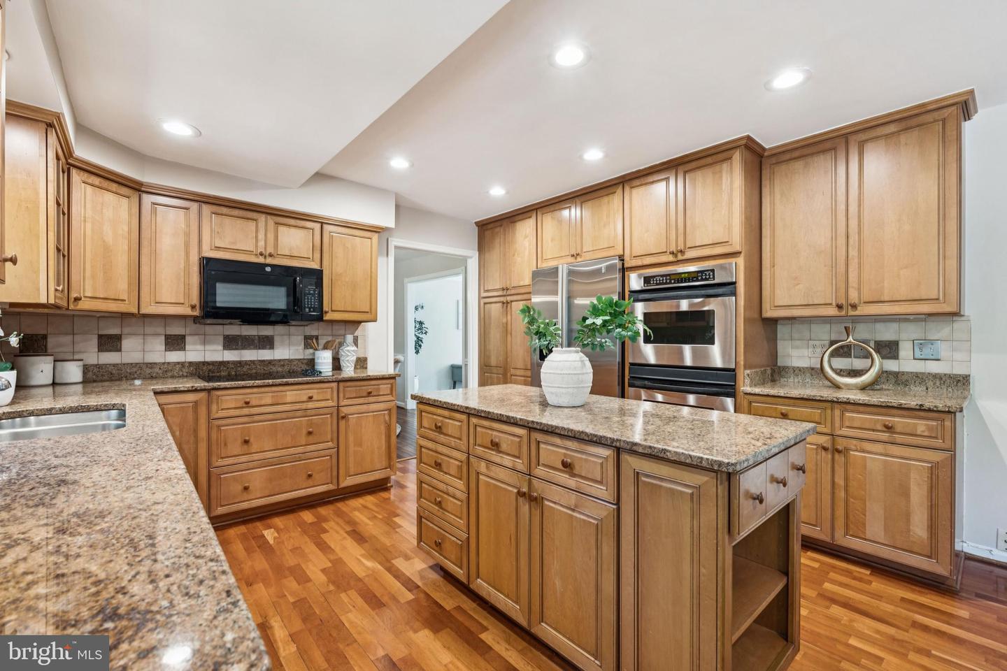 1172 FOXHOUND CT, MCLEAN, Virginia 22102, 5 Bedrooms Bedrooms, ,3 BathroomsBathrooms,Residential,For sale,1172 FOXHOUND CT,VAFX2272436 MLS # VAFX2272436 1172 FOXHOUND CT, MCLEAN, Virginia 22102, 5 Bedrooms Bedrooms, ,3 BathroomsBathrooms,Residential,For sale,1172 FOXHOUND CT,VAFX2272436 MLS # VAFX2272436