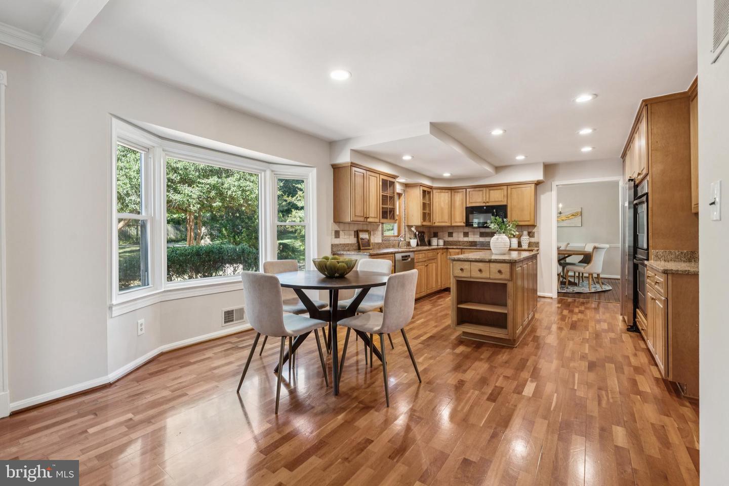 1172 FOXHOUND CT, MCLEAN, Virginia 22102, 5 Bedrooms Bedrooms, ,3 BathroomsBathrooms,Residential,For sale,1172 FOXHOUND CT,VAFX2272436 MLS # VAFX2272436 1172 FOXHOUND CT, MCLEAN, Virginia 22102, 5 Bedrooms Bedrooms, ,3 BathroomsBathrooms,Residential,For sale,1172 FOXHOUND CT,VAFX2272436 MLS # VAFX2272436