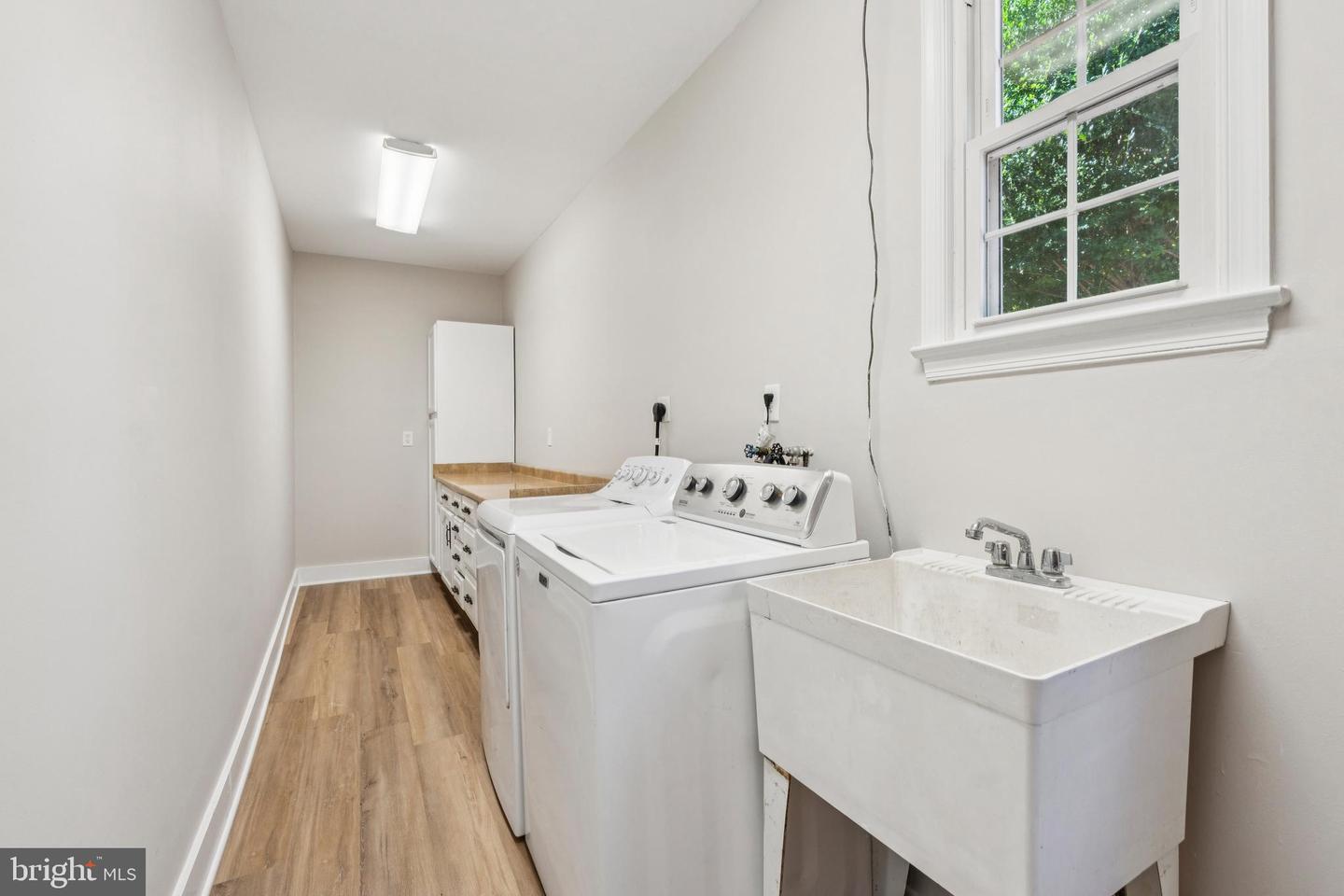 1172 FOXHOUND CT, MCLEAN, Virginia 22102, 5 Bedrooms Bedrooms, ,3 BathroomsBathrooms,Residential,For sale,1172 FOXHOUND CT,VAFX2272436 MLS # VAFX2272436 1172 FOXHOUND CT, MCLEAN, Virginia 22102, 5 Bedrooms Bedrooms, ,3 BathroomsBathrooms,Residential,For sale,1172 FOXHOUND CT,VAFX2272436 MLS # VAFX2272436