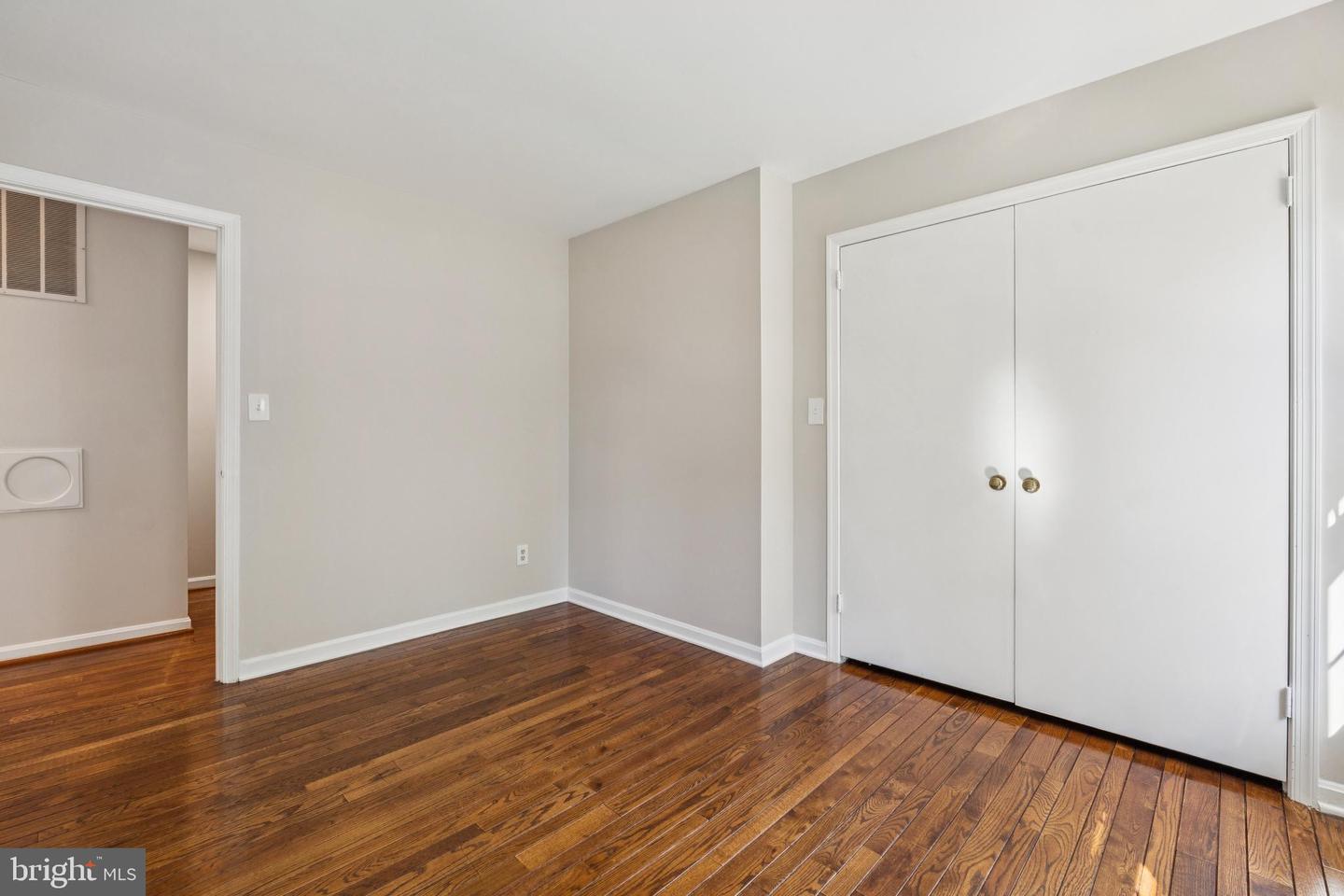 1172 FOXHOUND CT, MCLEAN, Virginia 22102, 5 Bedrooms Bedrooms, ,3 BathroomsBathrooms,Residential,For sale,1172 FOXHOUND CT,VAFX2272436 MLS # VAFX2272436 1172 FOXHOUND CT, MCLEAN, Virginia 22102, 5 Bedrooms Bedrooms, ,3 BathroomsBathrooms,Residential,For sale,1172 FOXHOUND CT,VAFX2272436 MLS # VAFX2272436