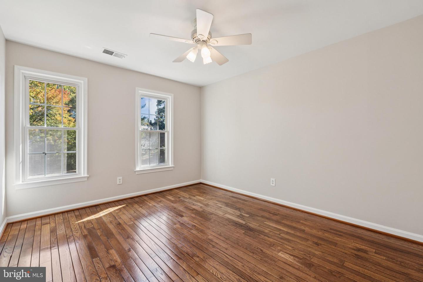 1172 FOXHOUND CT, MCLEAN, Virginia 22102, 5 Bedrooms Bedrooms, ,3 BathroomsBathrooms,Residential,For sale,1172 FOXHOUND CT,VAFX2272436 MLS # VAFX2272436 1172 FOXHOUND CT, MCLEAN, Virginia 22102, 5 Bedrooms Bedrooms, ,3 BathroomsBathrooms,Residential,For sale,1172 FOXHOUND CT,VAFX2272436 MLS # VAFX2272436