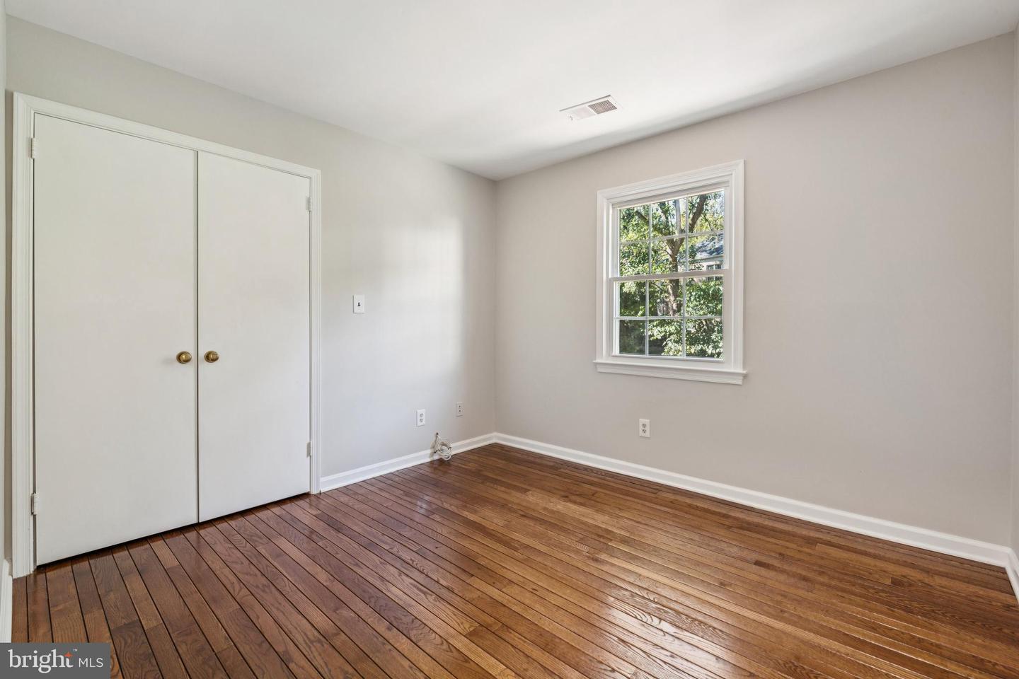 1172 FOXHOUND CT, MCLEAN, Virginia 22102, 5 Bedrooms Bedrooms, ,3 BathroomsBathrooms,Residential,For sale,1172 FOXHOUND CT,VAFX2272436 MLS # VAFX2272436 1172 FOXHOUND CT, MCLEAN, Virginia 22102, 5 Bedrooms Bedrooms, ,3 BathroomsBathrooms,Residential,For sale,1172 FOXHOUND CT,VAFX2272436 MLS # VAFX2272436