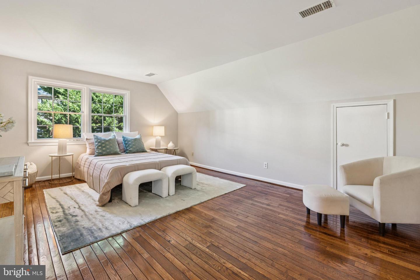 1172 FOXHOUND CT, MCLEAN, Virginia 22102, 5 Bedrooms Bedrooms, ,3 BathroomsBathrooms,Residential,For sale,1172 FOXHOUND CT,VAFX2272436 MLS # VAFX2272436 1172 FOXHOUND CT, MCLEAN, Virginia 22102, 5 Bedrooms Bedrooms, ,3 BathroomsBathrooms,Residential,For sale,1172 FOXHOUND CT,VAFX2272436 MLS # VAFX2272436