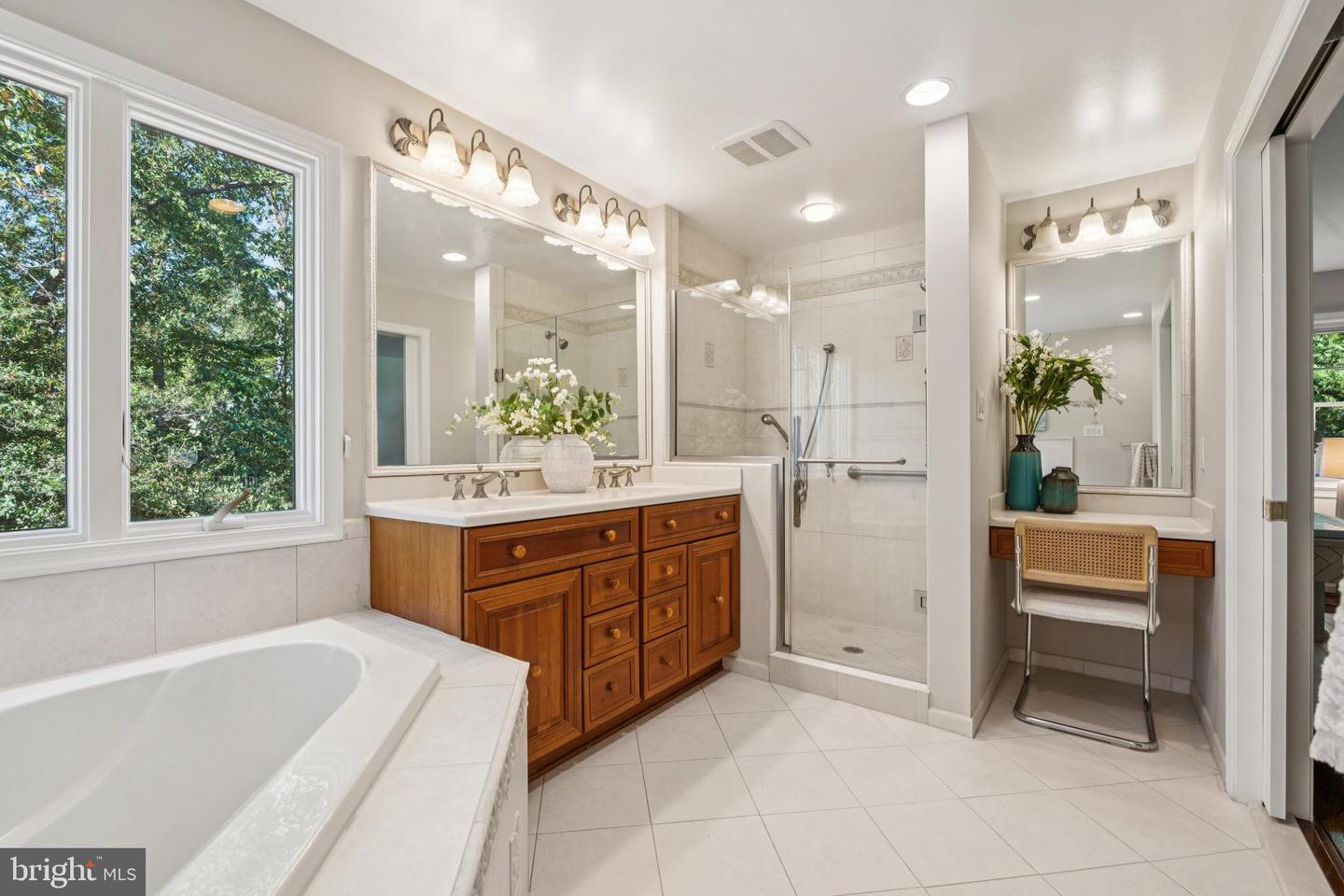 1172 FOXHOUND CT, MCLEAN, Virginia 22102, 5 Bedrooms Bedrooms, ,3 BathroomsBathrooms,Residential,For sale,1172 FOXHOUND CT,VAFX2272436 MLS # VAFX2272436 1172 FOXHOUND CT, MCLEAN, Virginia 22102, 5 Bedrooms Bedrooms, ,3 BathroomsBathrooms,Residential,For sale,1172 FOXHOUND CT,VAFX2272436 MLS # VAFX2272436