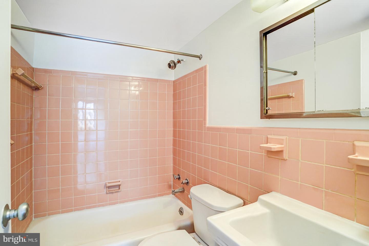 4600 CONNECTICUT AVE NW #506, WASHINGTON, District Of Columbia 20008, 2 Bedrooms Bedrooms, ,2 BathroomsBathrooms,Residential,For sale,4600 CONNECTICUT AVE NW #506,DCDC2225960 MLS # DCDC2225960 4600 CONNECTICUT AVE NW #506, WASHINGTON, District Of Columbia 20008, 2 Bedrooms Bedrooms, ,2 BathroomsBathrooms,Residential,For sale,4600 CONNECTICUT AVE NW #506,DCDC2225960 MLS # DCDC2225960