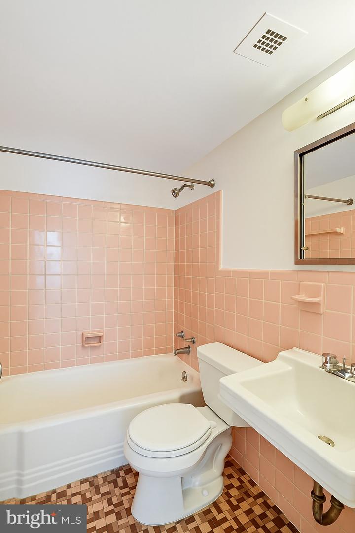 4600 CONNECTICUT AVE NW #506, WASHINGTON, District Of Columbia 20008, 2 Bedrooms Bedrooms, ,2 BathroomsBathrooms,Residential,For sale,4600 CONNECTICUT AVE NW #506,DCDC2225960 MLS # DCDC2225960 4600 CONNECTICUT AVE NW #506, WASHINGTON, District Of Columbia 20008, 2 Bedrooms Bedrooms, ,2 BathroomsBathrooms,Residential,For sale,4600 CONNECTICUT AVE NW #506,DCDC2225960 MLS # DCDC2225960