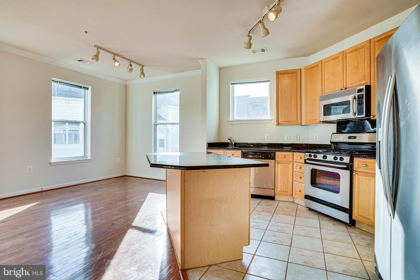 9480 VIRGINIA CENTER BLVD #422, VIENNA, Virginia 22181, 2 Bedrooms Bedrooms, ,2 BathroomsBathrooms,Residential,For sale,9480 VIRGINIA CENTER BLVD #422,VAFX2273444 MLS # VAFX2273444 9480 VIRGINIA CENTER BLVD #422, VIENNA, Virginia 22181, 2 Bedrooms Bedrooms, ,2 BathroomsBathrooms,Residential,For sale,9480 VIRGINIA CENTER BLVD #422,VAFX2273444 MLS # VAFX2273444