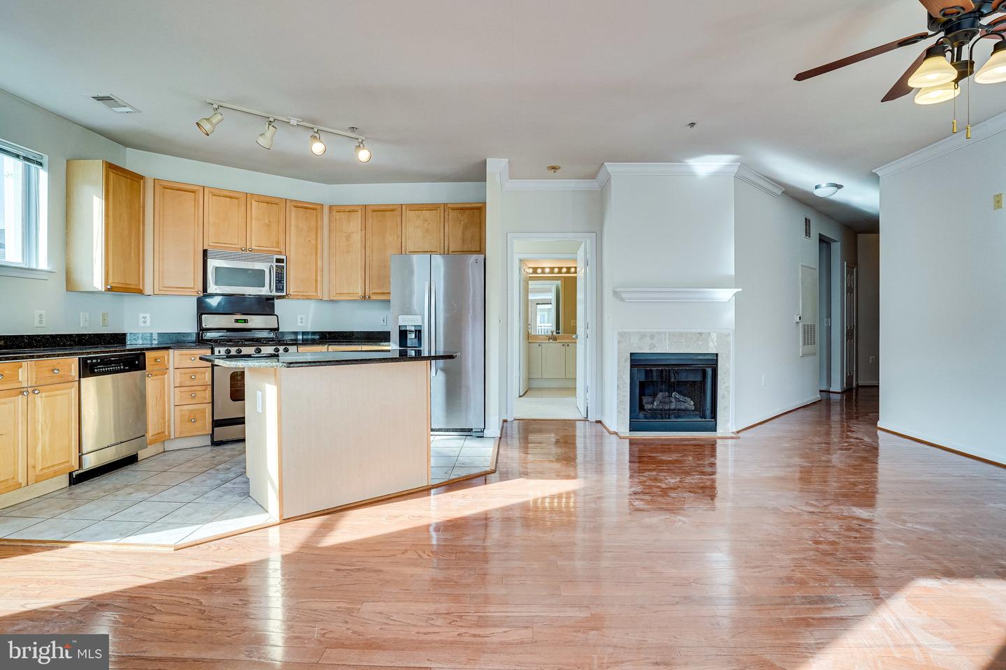 9480 VIRGINIA CENTER BLVD #422, VIENNA, Virginia 22181, 2 Bedrooms Bedrooms, ,2 BathroomsBathrooms,Residential,For sale,9480 VIRGINIA CENTER BLVD #422,VAFX2273444 MLS # VAFX2273444 9480 VIRGINIA CENTER BLVD #422, VIENNA, Virginia 22181, 2 Bedrooms Bedrooms, ,2 BathroomsBathrooms,Residential,For sale,9480 VIRGINIA CENTER BLVD #422,VAFX2273444 MLS # VAFX2273444