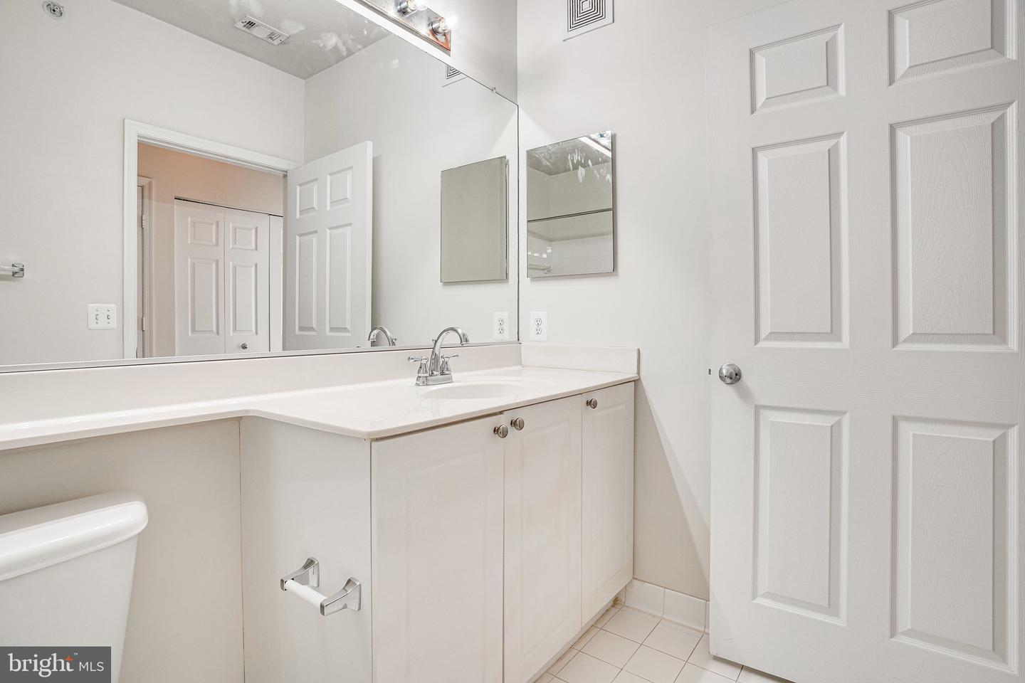 9480 VIRGINIA CENTER BLVD #422, VIENNA, Virginia 22181, 2 Bedrooms Bedrooms, ,2 BathroomsBathrooms,Residential,For sale,9480 VIRGINIA CENTER BLVD #422,VAFX2273444 MLS # VAFX2273444 9480 VIRGINIA CENTER BLVD #422, VIENNA, Virginia 22181, 2 Bedrooms Bedrooms, ,2 BathroomsBathrooms,Residential,For sale,9480 VIRGINIA CENTER BLVD #422,VAFX2273444 MLS # VAFX2273444