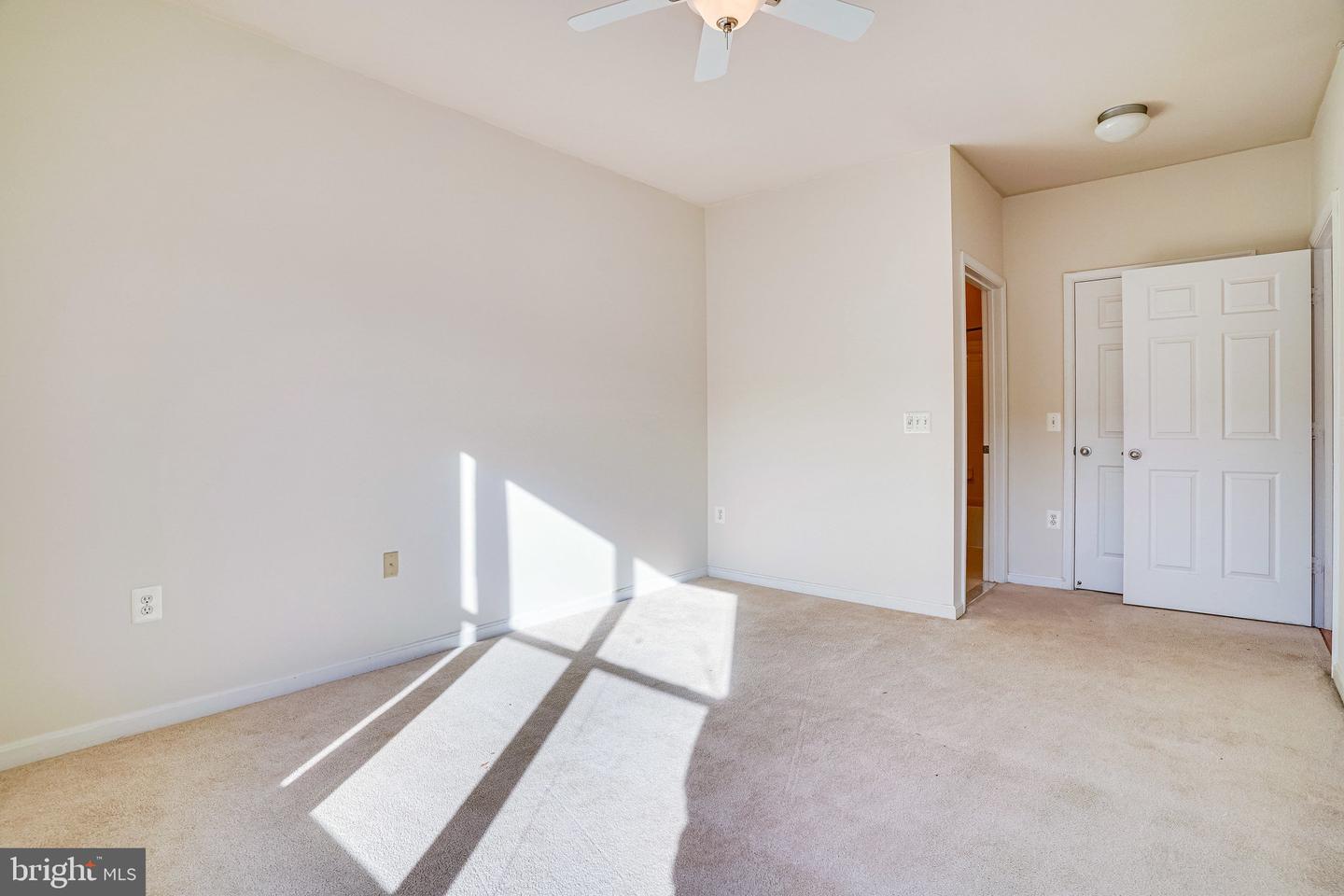 9480 VIRGINIA CENTER BLVD #422, VIENNA, Virginia 22181, 2 Bedrooms Bedrooms, ,2 BathroomsBathrooms,Residential,For sale,9480 VIRGINIA CENTER BLVD #422,VAFX2273444 MLS # VAFX2273444 9480 VIRGINIA CENTER BLVD #422, VIENNA, Virginia 22181, 2 Bedrooms Bedrooms, ,2 BathroomsBathrooms,Residential,For sale,9480 VIRGINIA CENTER BLVD #422,VAFX2273444 MLS # VAFX2273444
