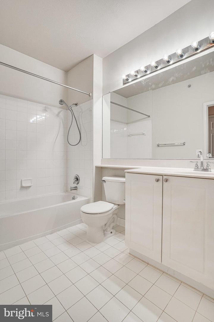 9480 VIRGINIA CENTER BLVD #422, VIENNA, Virginia 22181, 2 Bedrooms Bedrooms, ,2 BathroomsBathrooms,Residential,For sale,9480 VIRGINIA CENTER BLVD #422,VAFX2273444 MLS # VAFX2273444 9480 VIRGINIA CENTER BLVD #422, VIENNA, Virginia 22181, 2 Bedrooms Bedrooms, ,2 BathroomsBathrooms,Residential,For sale,9480 VIRGINIA CENTER BLVD #422,VAFX2273444 MLS # VAFX2273444