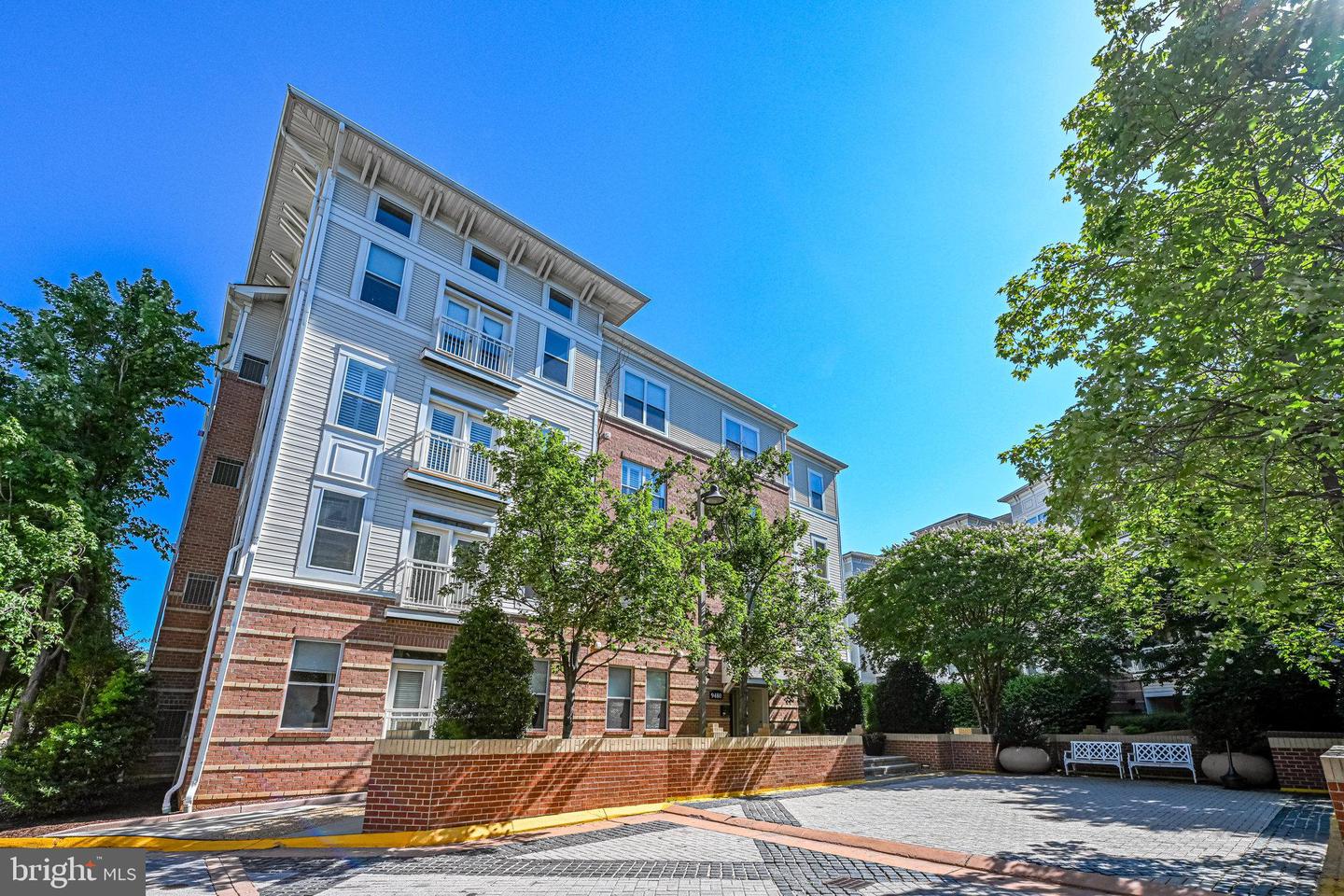 9480 VIRGINIA CENTER BLVD #422, VIENNA, Virginia 22181, 2 Bedrooms Bedrooms, ,2 BathroomsBathrooms,Residential,For sale,9480 VIRGINIA CENTER BLVD #422,VAFX2273444 MLS # VAFX2273444 9480 VIRGINIA CENTER BLVD #422, VIENNA, Virginia 22181, 2 Bedrooms Bedrooms, ,2 BathroomsBathrooms,Residential,For sale,9480 VIRGINIA CENTER BLVD #422,VAFX2273444 MLS # VAFX2273444