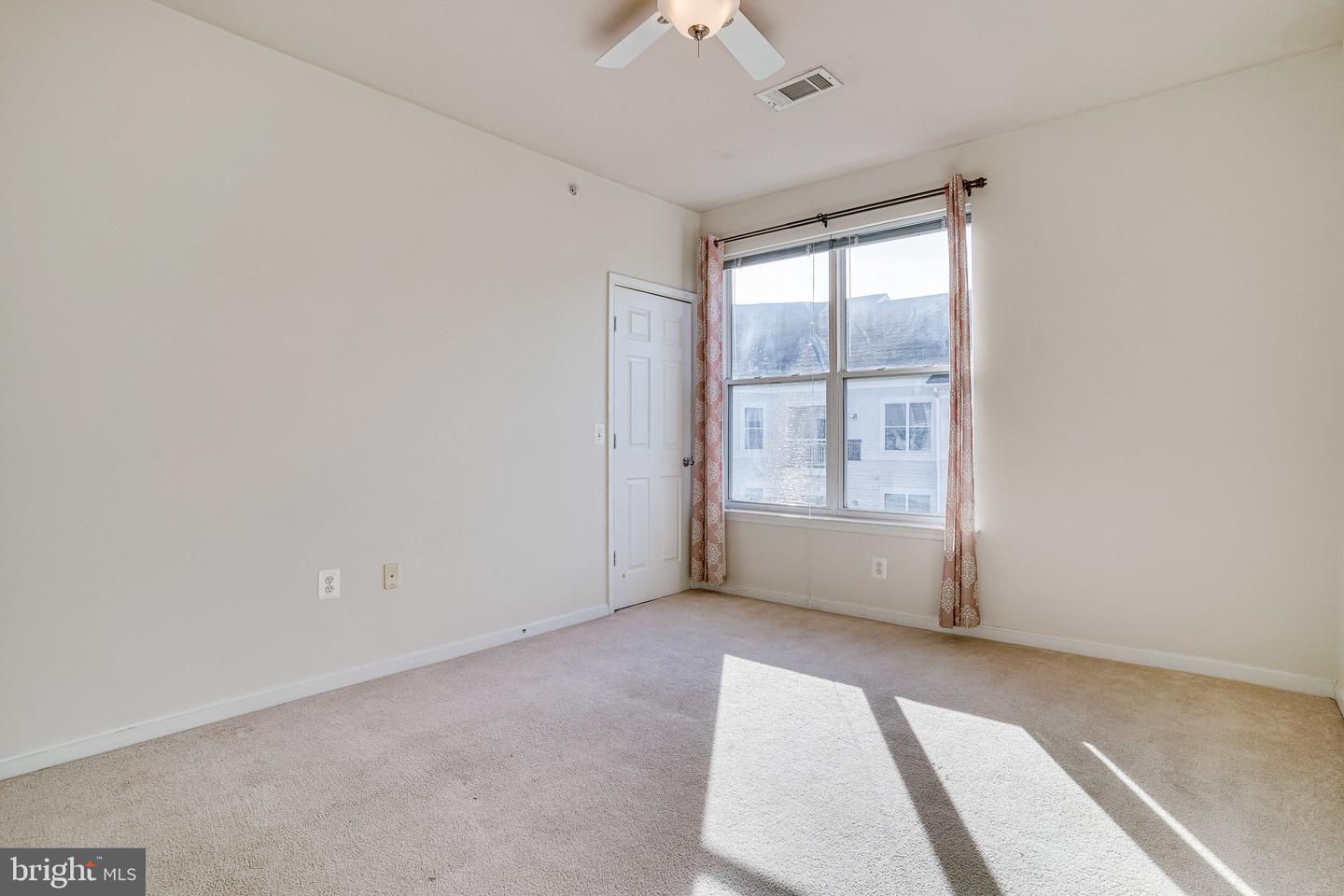 9480 VIRGINIA CENTER BLVD #422, VIENNA, Virginia 22181, 2 Bedrooms Bedrooms, ,2 BathroomsBathrooms,Residential,For sale,9480 VIRGINIA CENTER BLVD #422,VAFX2273444 MLS # VAFX2273444 9480 VIRGINIA CENTER BLVD #422, VIENNA, Virginia 22181, 2 Bedrooms Bedrooms, ,2 BathroomsBathrooms,Residential,For sale,9480 VIRGINIA CENTER BLVD #422,VAFX2273444 MLS # VAFX2273444