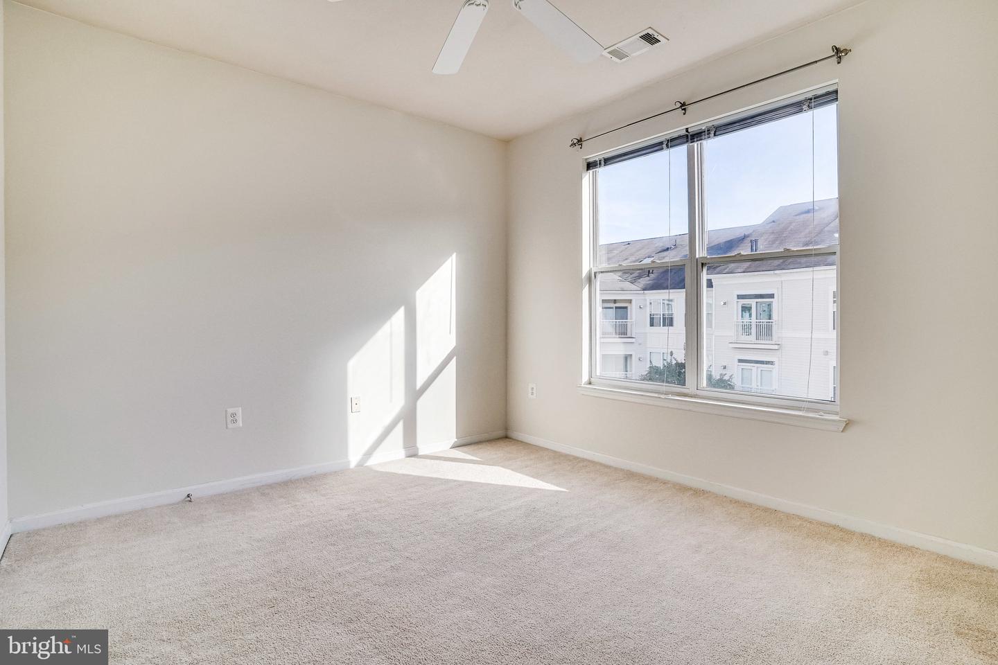 9480 VIRGINIA CENTER BLVD #422, VIENNA, Virginia 22181, 2 Bedrooms Bedrooms, ,2 BathroomsBathrooms,Residential,For sale,9480 VIRGINIA CENTER BLVD #422,VAFX2273444 MLS # VAFX2273444 9480 VIRGINIA CENTER BLVD #422, VIENNA, Virginia 22181, 2 Bedrooms Bedrooms, ,2 BathroomsBathrooms,Residential,For sale,9480 VIRGINIA CENTER BLVD #422,VAFX2273444 MLS # VAFX2273444