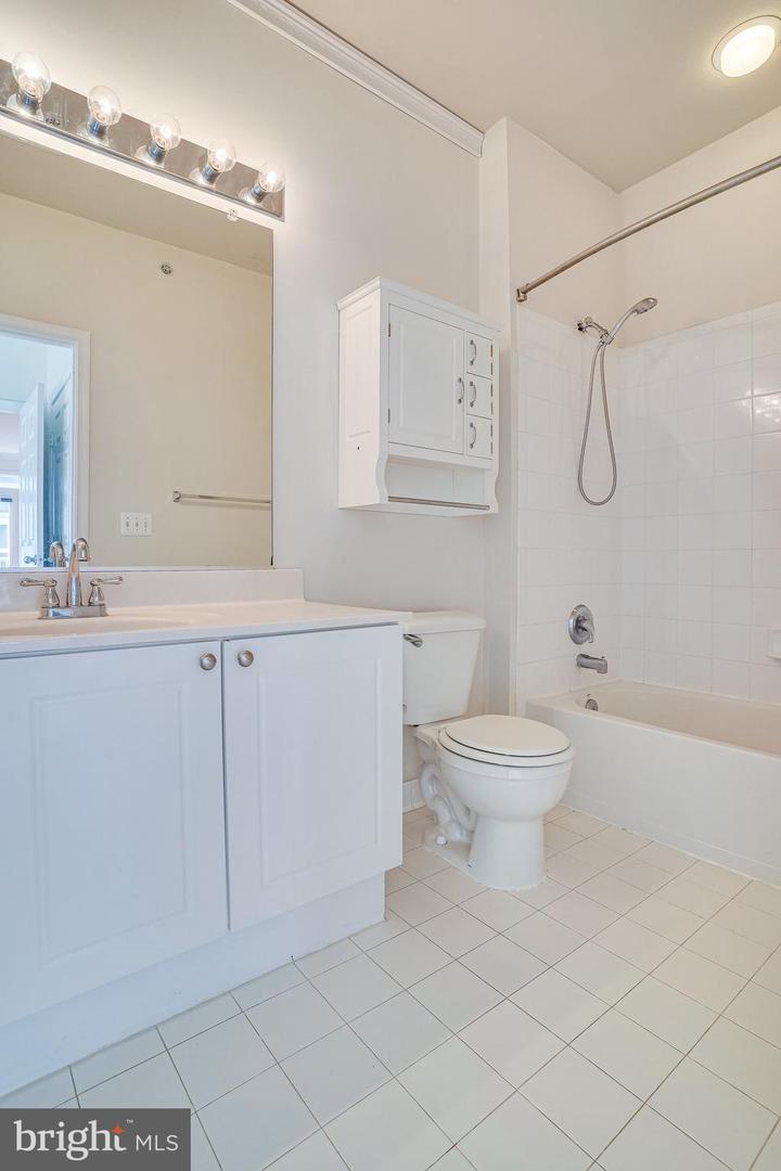 9480 VIRGINIA CENTER BLVD #422, VIENNA, Virginia 22181, 2 Bedrooms Bedrooms, ,2 BathroomsBathrooms,Residential,For sale,9480 VIRGINIA CENTER BLVD #422,VAFX2273444 MLS # VAFX2273444 9480 VIRGINIA CENTER BLVD #422, VIENNA, Virginia 22181, 2 Bedrooms Bedrooms, ,2 BathroomsBathrooms,Residential,For sale,9480 VIRGINIA CENTER BLVD #422,VAFX2273444 MLS # VAFX2273444