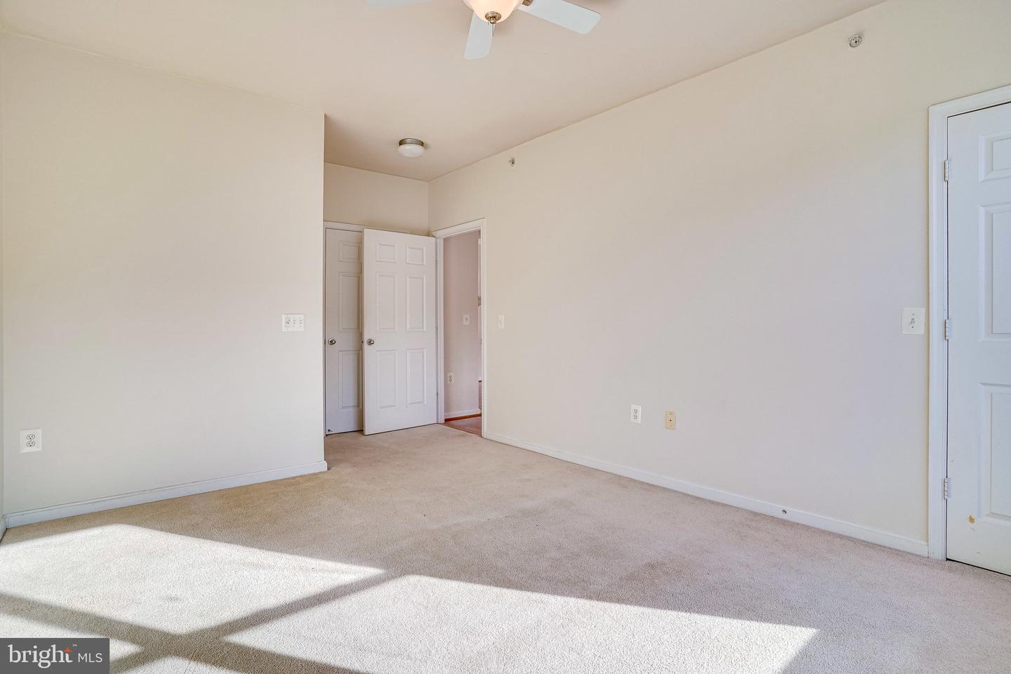 9480 VIRGINIA CENTER BLVD #422, VIENNA, Virginia 22181, 2 Bedrooms Bedrooms, ,2 BathroomsBathrooms,Residential,For sale,9480 VIRGINIA CENTER BLVD #422,VAFX2273444 MLS # VAFX2273444 9480 VIRGINIA CENTER BLVD #422, VIENNA, Virginia 22181, 2 Bedrooms Bedrooms, ,2 BathroomsBathrooms,Residential,For sale,9480 VIRGINIA CENTER BLVD #422,VAFX2273444 MLS # VAFX2273444
