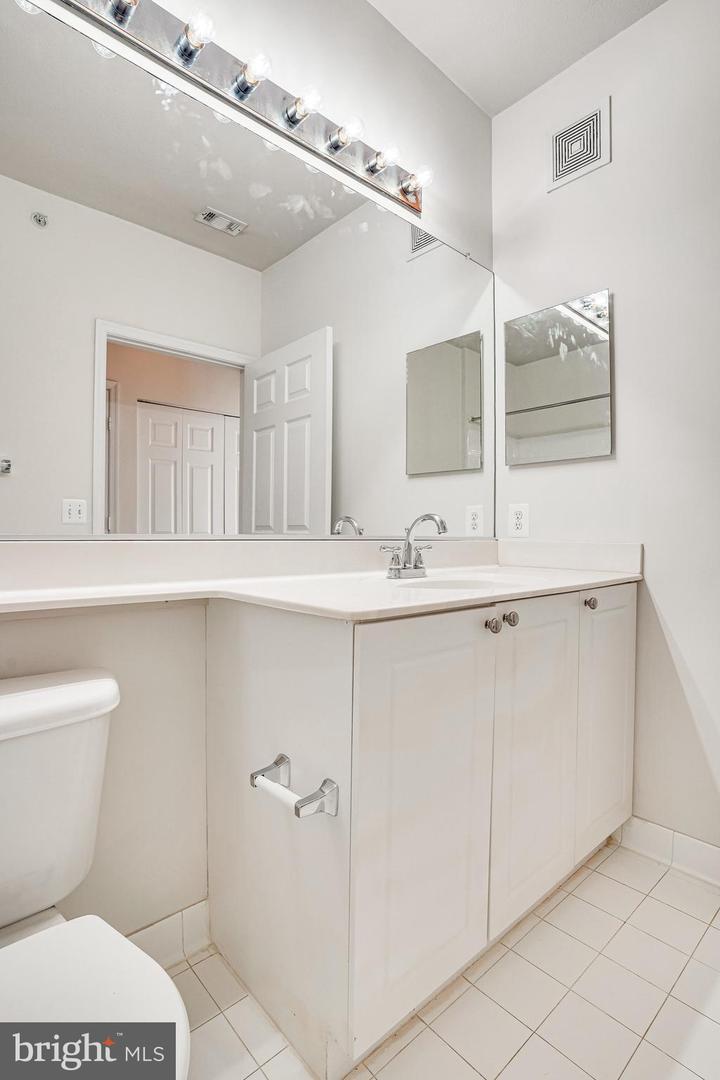 9480 VIRGINIA CENTER BLVD #422, VIENNA, Virginia 22181, 2 Bedrooms Bedrooms, ,2 BathroomsBathrooms,Residential,For sale,9480 VIRGINIA CENTER BLVD #422,VAFX2273444 MLS # VAFX2273444 9480 VIRGINIA CENTER BLVD #422, VIENNA, Virginia 22181, 2 Bedrooms Bedrooms, ,2 BathroomsBathrooms,Residential,For sale,9480 VIRGINIA CENTER BLVD #422,VAFX2273444 MLS # VAFX2273444