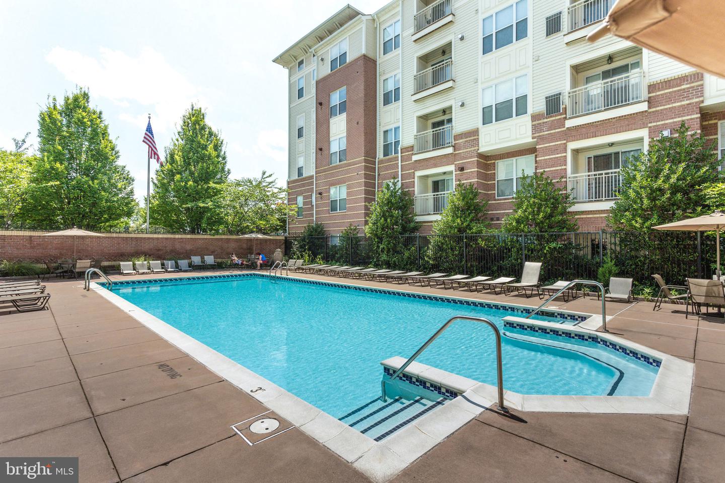 9480 VIRGINIA CENTER BLVD #422, VIENNA, Virginia 22181, 2 Bedrooms Bedrooms, ,2 BathroomsBathrooms,Residential,For sale,9480 VIRGINIA CENTER BLVD #422,VAFX2273444 MLS # VAFX2273444 9480 VIRGINIA CENTER BLVD #422, VIENNA, Virginia 22181, 2 Bedrooms Bedrooms, ,2 BathroomsBathrooms,Residential,For sale,9480 VIRGINIA CENTER BLVD #422,VAFX2273444 MLS # VAFX2273444