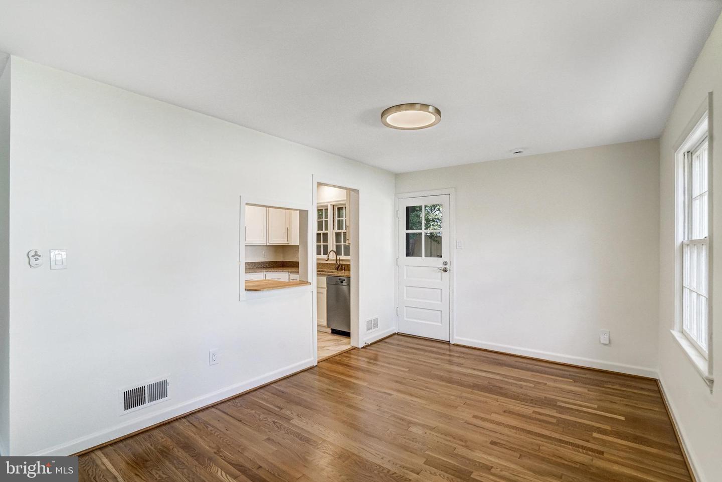5411 22ND ST N, ARLINGTON, Virginia 22205, 4 Bedrooms Bedrooms, ,3 BathroomsBathrooms,Residential,For sale,5411 22ND ST N,VAAR2064600 MLS # VAAR2064600 5411 22ND ST N, ARLINGTON, Virginia 22205, 4 Bedrooms Bedrooms, ,3 BathroomsBathrooms,Residential,For sale,5411 22ND ST N,VAAR2064600 MLS # VAAR2064600