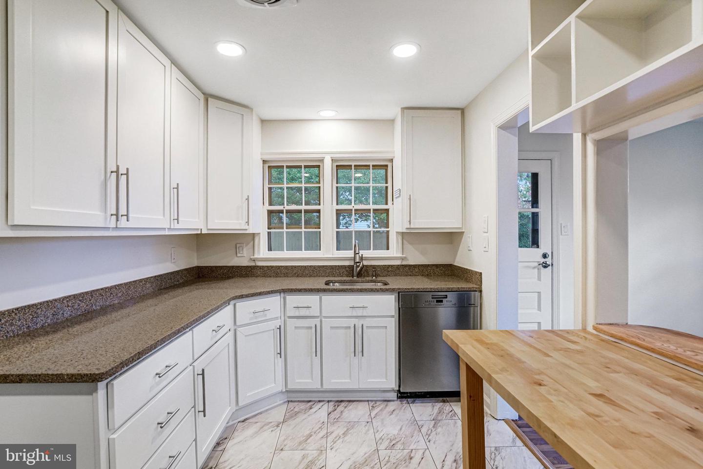 5411 22ND ST N, ARLINGTON, Virginia 22205, 4 Bedrooms Bedrooms, ,3 BathroomsBathrooms,Residential,For sale,5411 22ND ST N,VAAR2064600 MLS # VAAR2064600 5411 22ND ST N, ARLINGTON, Virginia 22205, 4 Bedrooms Bedrooms, ,3 BathroomsBathrooms,Residential,For sale,5411 22ND ST N,VAAR2064600 MLS # VAAR2064600