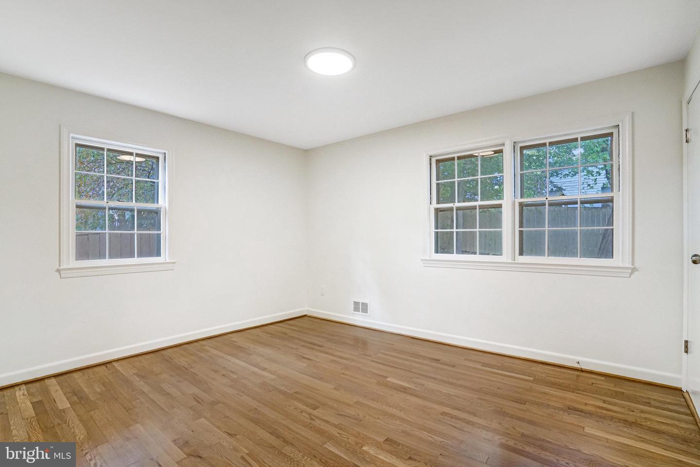 5411 22ND ST N, ARLINGTON, Virginia 22205, 4 Bedrooms Bedrooms, ,3 BathroomsBathrooms,Residential,For sale,5411 22ND ST N,VAAR2064600 MLS # VAAR2064600 5411 22ND ST N, ARLINGTON, Virginia 22205, 4 Bedrooms Bedrooms, ,3 BathroomsBathrooms,Residential,For sale,5411 22ND ST N,VAAR2064600 MLS # VAAR2064600