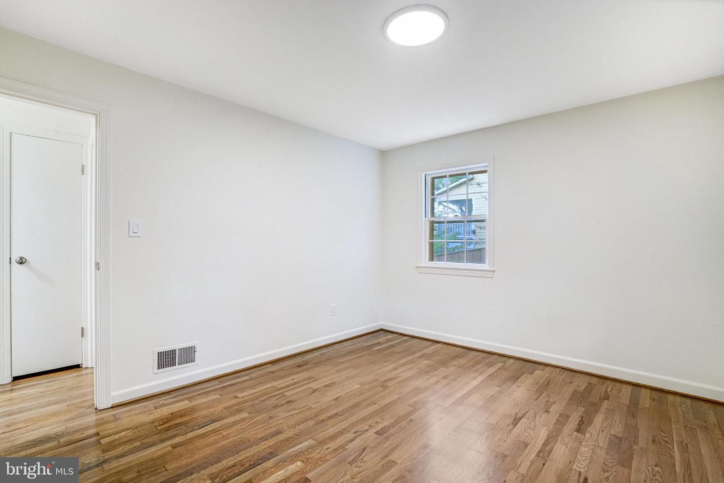5411 22ND ST N, ARLINGTON, Virginia 22205, 4 Bedrooms Bedrooms, ,3 BathroomsBathrooms,Residential,For sale,5411 22ND ST N,VAAR2064600 MLS # VAAR2064600 5411 22ND ST N, ARLINGTON, Virginia 22205, 4 Bedrooms Bedrooms, ,3 BathroomsBathrooms,Residential,For sale,5411 22ND ST N,VAAR2064600 MLS # VAAR2064600