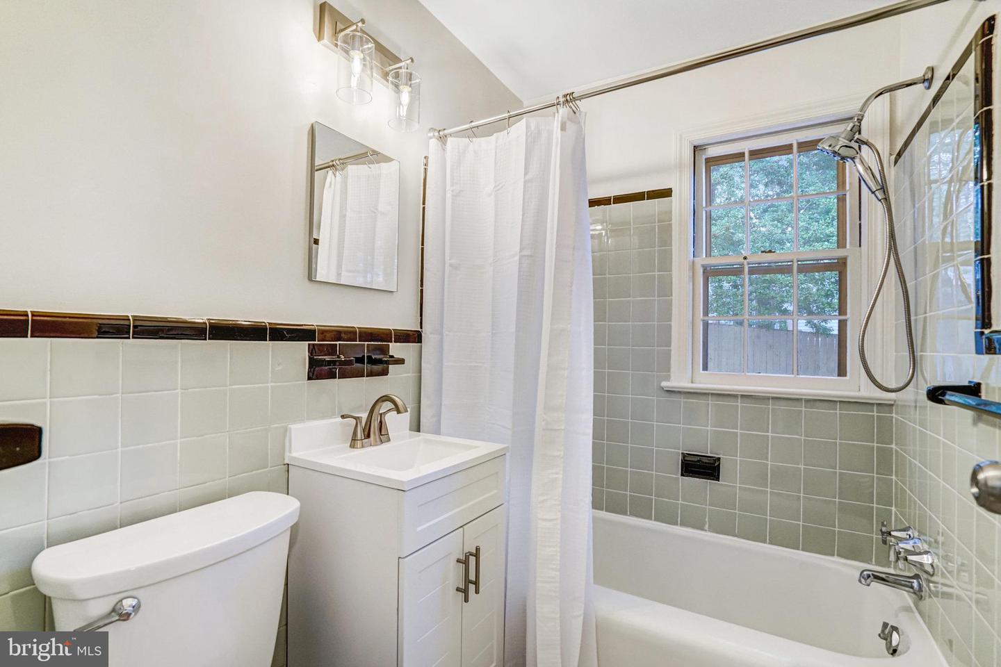 5411 22ND ST N, ARLINGTON, Virginia 22205, 4 Bedrooms Bedrooms, ,3 BathroomsBathrooms,Residential,For sale,5411 22ND ST N,VAAR2064600 MLS # VAAR2064600 5411 22ND ST N, ARLINGTON, Virginia 22205, 4 Bedrooms Bedrooms, ,3 BathroomsBathrooms,Residential,For sale,5411 22ND ST N,VAAR2064600 MLS # VAAR2064600