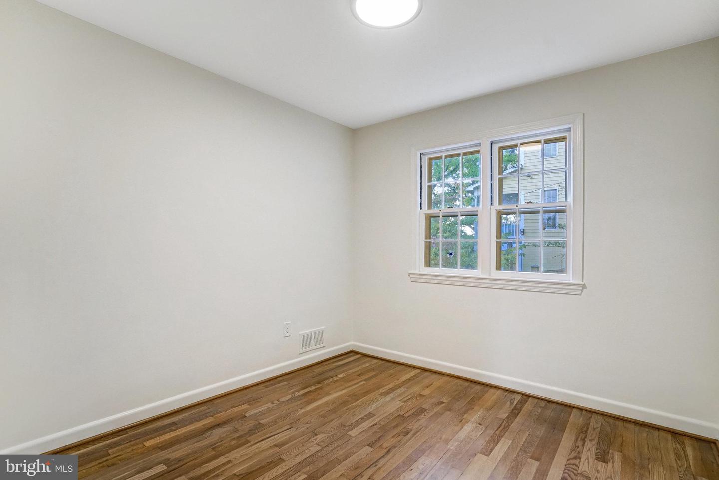 5411 22ND ST N, ARLINGTON, Virginia 22205, 4 Bedrooms Bedrooms, ,3 BathroomsBathrooms,Residential,For sale,5411 22ND ST N,VAAR2064600 MLS # VAAR2064600 5411 22ND ST N, ARLINGTON, Virginia 22205, 4 Bedrooms Bedrooms, ,3 BathroomsBathrooms,Residential,For sale,5411 22ND ST N,VAAR2064600 MLS # VAAR2064600