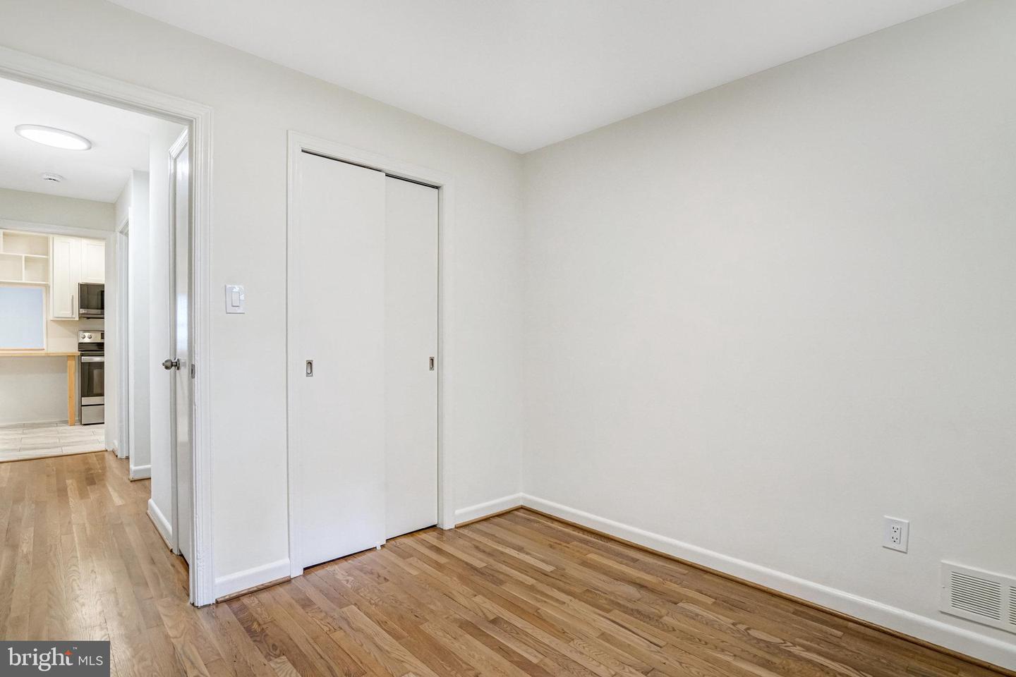 5411 22ND ST N, ARLINGTON, Virginia 22205, 4 Bedrooms Bedrooms, ,3 BathroomsBathrooms,Residential,For sale,5411 22ND ST N,VAAR2064600 MLS # VAAR2064600 5411 22ND ST N, ARLINGTON, Virginia 22205, 4 Bedrooms Bedrooms, ,3 BathroomsBathrooms,Residential,For sale,5411 22ND ST N,VAAR2064600 MLS # VAAR2064600