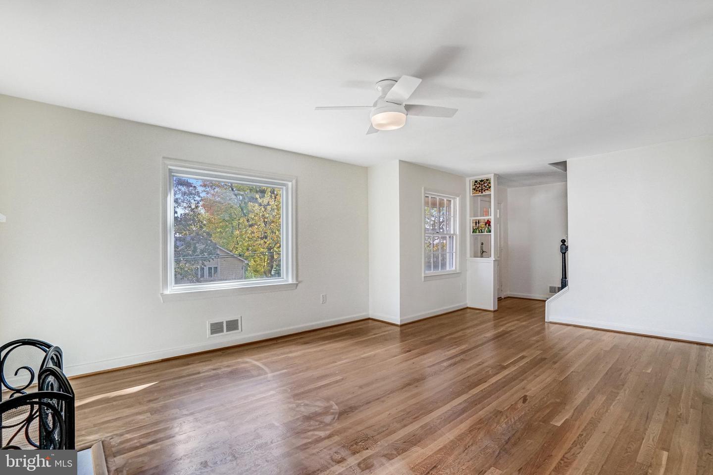 5411 22ND ST N, ARLINGTON, Virginia 22205, 4 Bedrooms Bedrooms, ,3 BathroomsBathrooms,Residential,For sale,5411 22ND ST N,VAAR2064600 MLS # VAAR2064600 5411 22ND ST N, ARLINGTON, Virginia 22205, 4 Bedrooms Bedrooms, ,3 BathroomsBathrooms,Residential,For sale,5411 22ND ST N,VAAR2064600 MLS # VAAR2064600