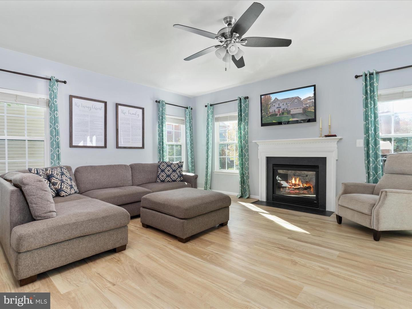 7201 HERON PL, WARRENTON, Virginia 20187, 5 Bedrooms Bedrooms, ,3 BathroomsBathrooms,Residential,For sale,7201 HERON PL,VAFQ2019308 MLS # VAFQ2019308 7201 HERON PL, WARRENTON, Virginia 20187, 5 Bedrooms Bedrooms, ,3 BathroomsBathrooms,Residential,For sale,7201 HERON PL,VAFQ2019308 MLS # VAFQ2019308