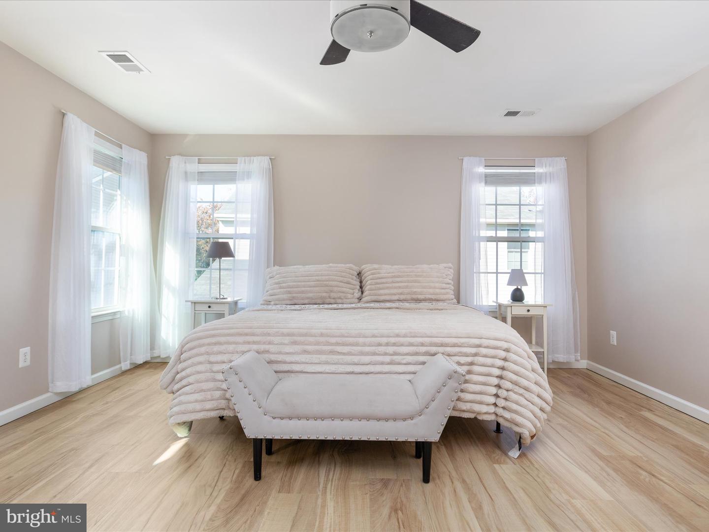 7201 HERON PL, WARRENTON, Virginia 20187, 5 Bedrooms Bedrooms, ,3 BathroomsBathrooms,Residential,For sale,7201 HERON PL,VAFQ2019308 MLS # VAFQ2019308 7201 HERON PL, WARRENTON, Virginia 20187, 5 Bedrooms Bedrooms, ,3 BathroomsBathrooms,Residential,For sale,7201 HERON PL,VAFQ2019308 MLS # VAFQ2019308