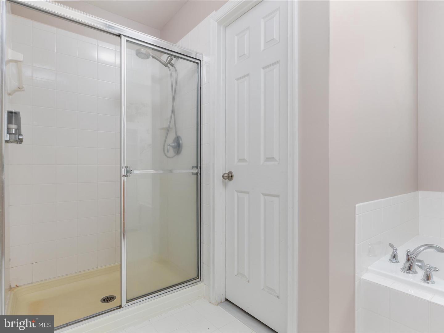 7201 HERON PL, WARRENTON, Virginia 20187, 5 Bedrooms Bedrooms, ,3 BathroomsBathrooms,Residential,For sale,7201 HERON PL,VAFQ2019308 MLS # VAFQ2019308 7201 HERON PL, WARRENTON, Virginia 20187, 5 Bedrooms Bedrooms, ,3 BathroomsBathrooms,Residential,For sale,7201 HERON PL,VAFQ2019308 MLS # VAFQ2019308