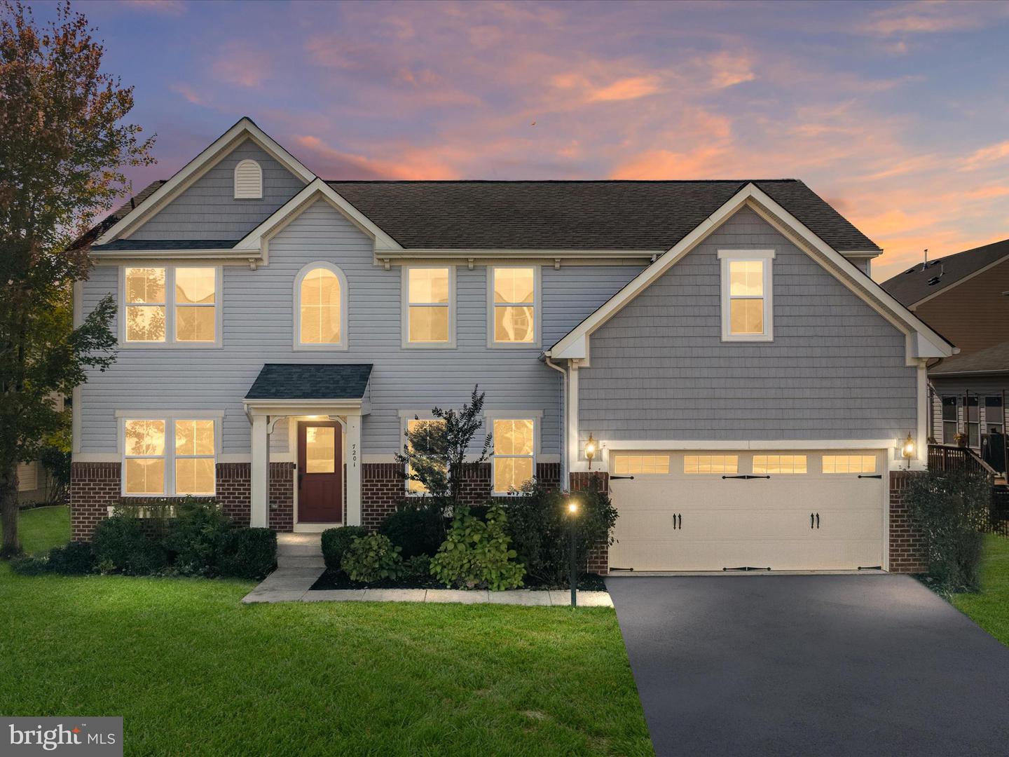 7201 HERON PL, WARRENTON, Virginia 20187, 5 Bedrooms Bedrooms, ,3 BathroomsBathrooms,Residential,For sale,7201 HERON PL,VAFQ2019308 MLS # VAFQ2019308 7201 HERON PL, WARRENTON, Virginia 20187, 5 Bedrooms Bedrooms, ,3 BathroomsBathrooms,Residential,For sale,7201 HERON PL,VAFQ2019308 MLS # VAFQ2019308