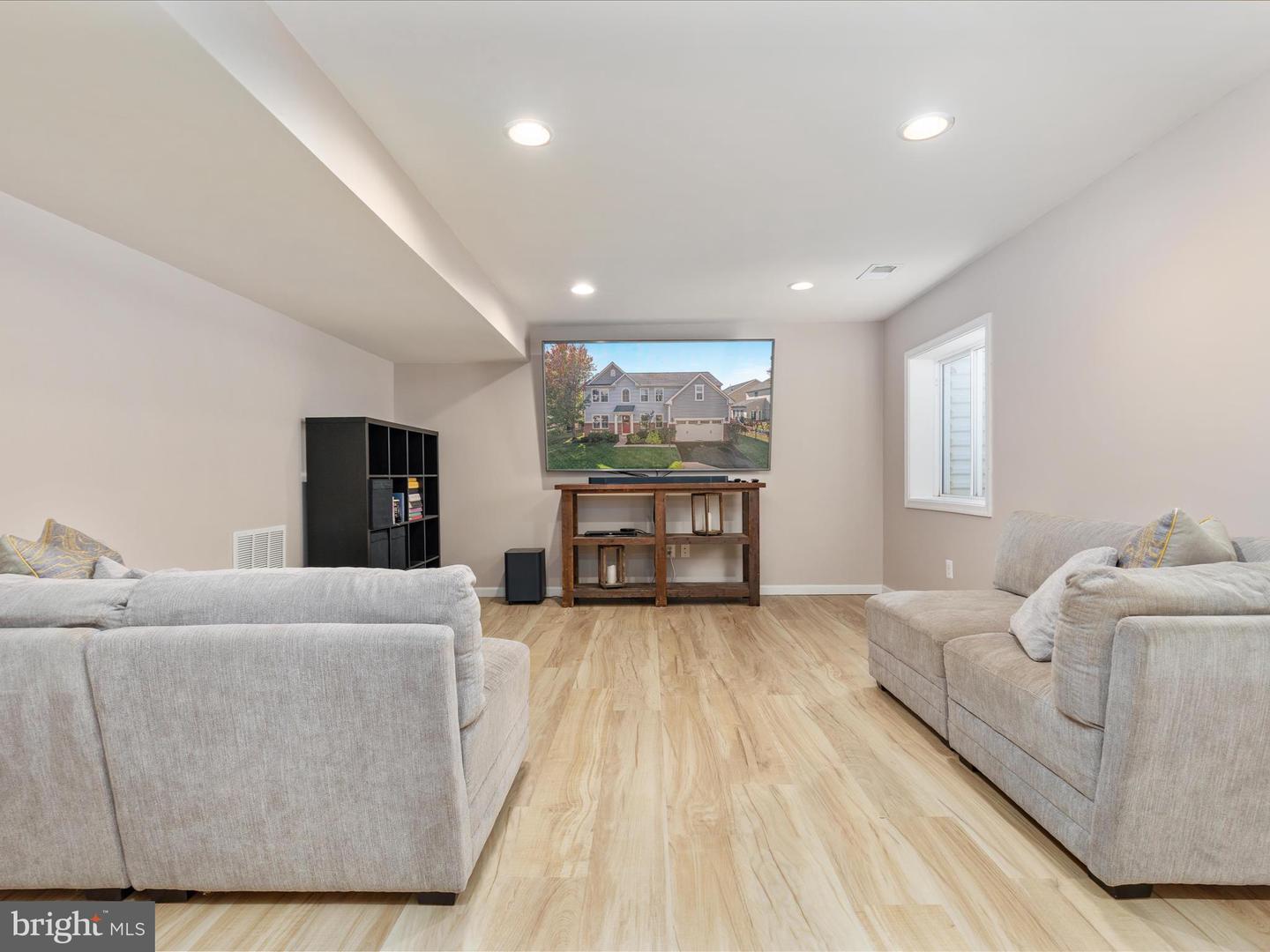 7201 HERON PL, WARRENTON, Virginia 20187, 5 Bedrooms Bedrooms, ,3 BathroomsBathrooms,Residential,For sale,7201 HERON PL,VAFQ2019308 MLS # VAFQ2019308 7201 HERON PL, WARRENTON, Virginia 20187, 5 Bedrooms Bedrooms, ,3 BathroomsBathrooms,Residential,For sale,7201 HERON PL,VAFQ2019308 MLS # VAFQ2019308