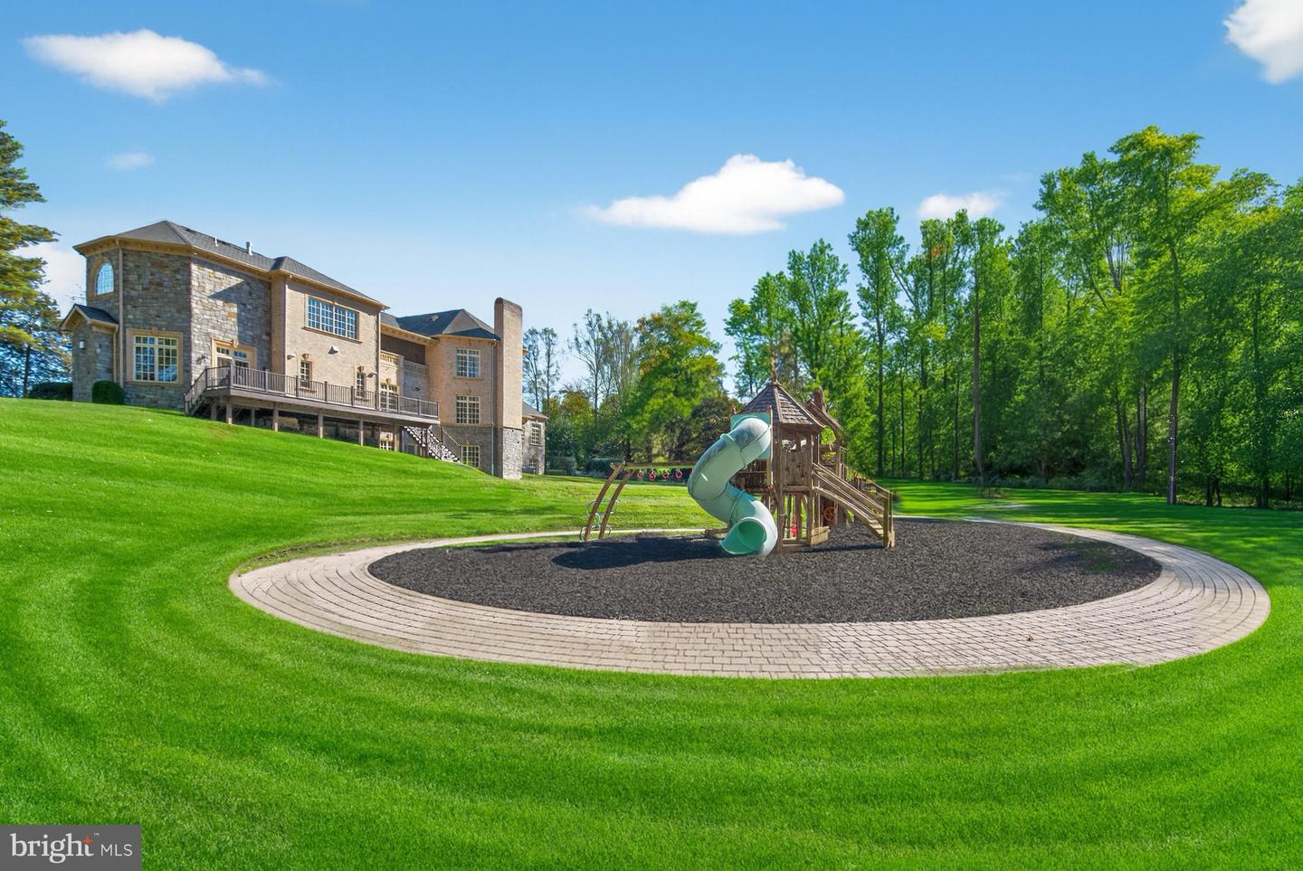 1174 OLD TOLSON MILL RD, MCLEAN, Virginia 22102, 6 Bedrooms Bedrooms, ,7 BathroomsBathrooms,Residential,For sale,1174 OLD TOLSON MILL RD,VAFX2272804 MLS # VAFX2272804 1174 OLD TOLSON MILL RD, MCLEAN, Virginia 22102, 6 Bedrooms Bedrooms, ,7 BathroomsBathrooms,Residential,For sale,1174 OLD TOLSON MILL RD,VAFX2272804 MLS # VAFX2272804