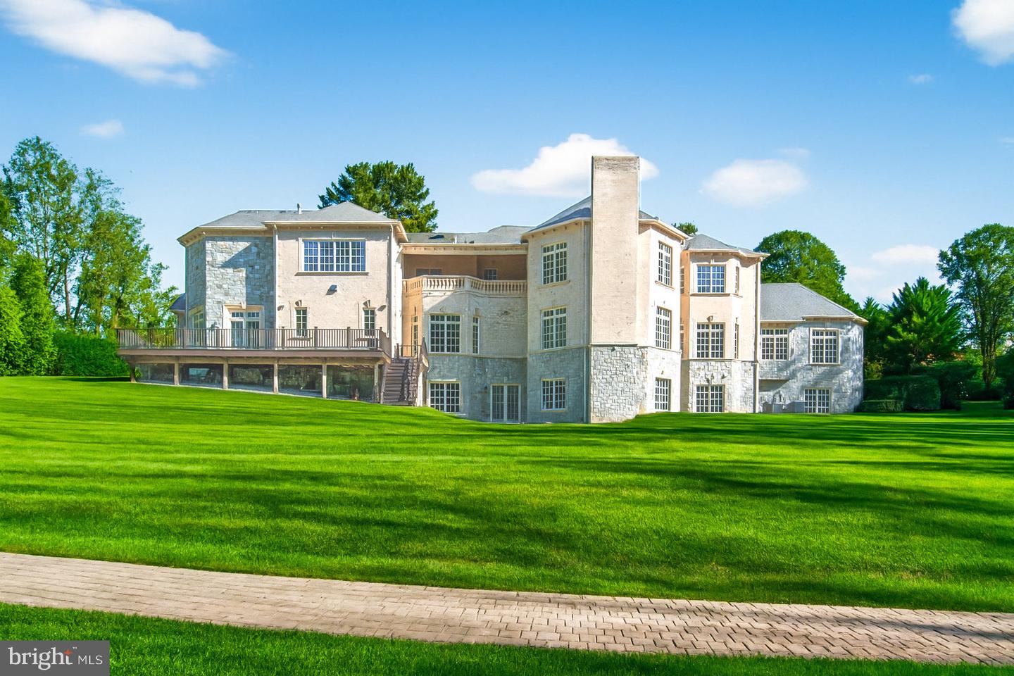 1174 OLD TOLSON MILL RD, MCLEAN, Virginia 22102, 6 Bedrooms Bedrooms, ,7 BathroomsBathrooms,Residential,For sale,1174 OLD TOLSON MILL RD,VAFX2272804 MLS # VAFX2272804 1174 OLD TOLSON MILL RD, MCLEAN, Virginia 22102, 6 Bedrooms Bedrooms, ,7 BathroomsBathrooms,Residential,For sale,1174 OLD TOLSON MILL RD,VAFX2272804 MLS # VAFX2272804